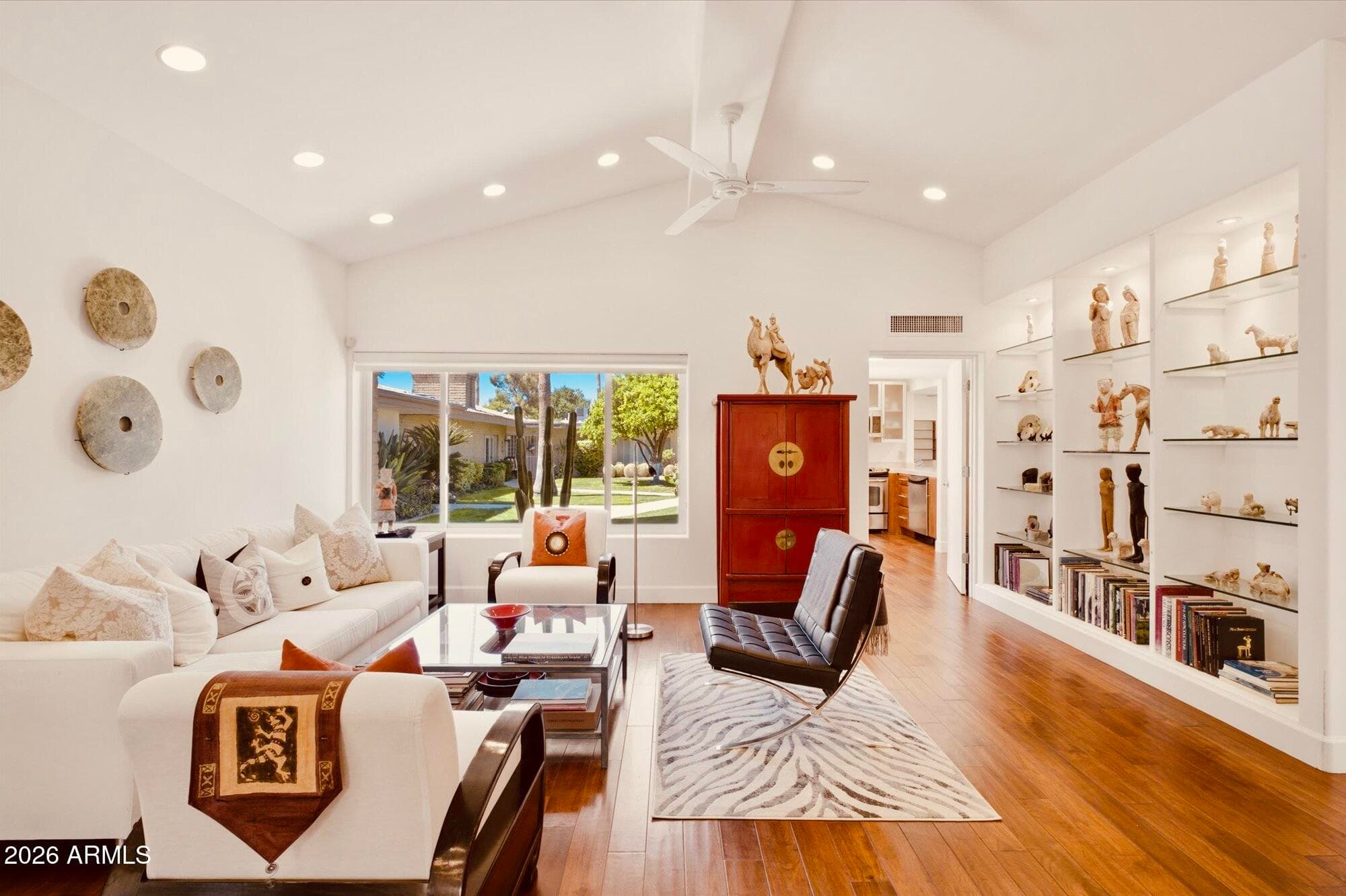 4800 N 68th St 218/219 — photo 1