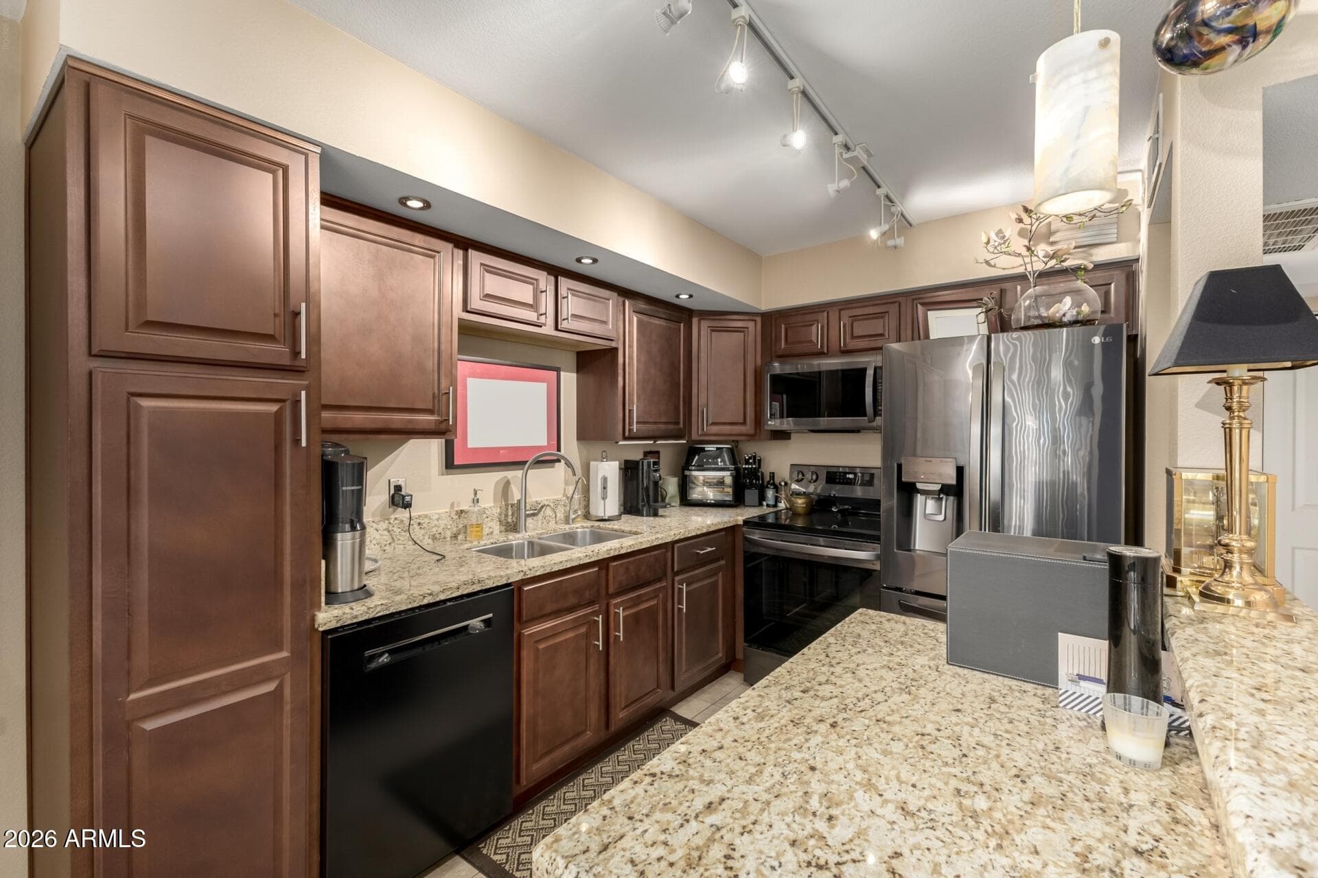 1241 E MEDLOCK DR - Photo 5