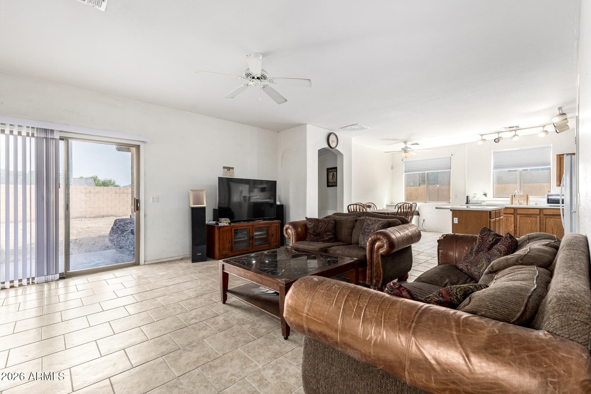 3720 W Glass Ln — photo 2