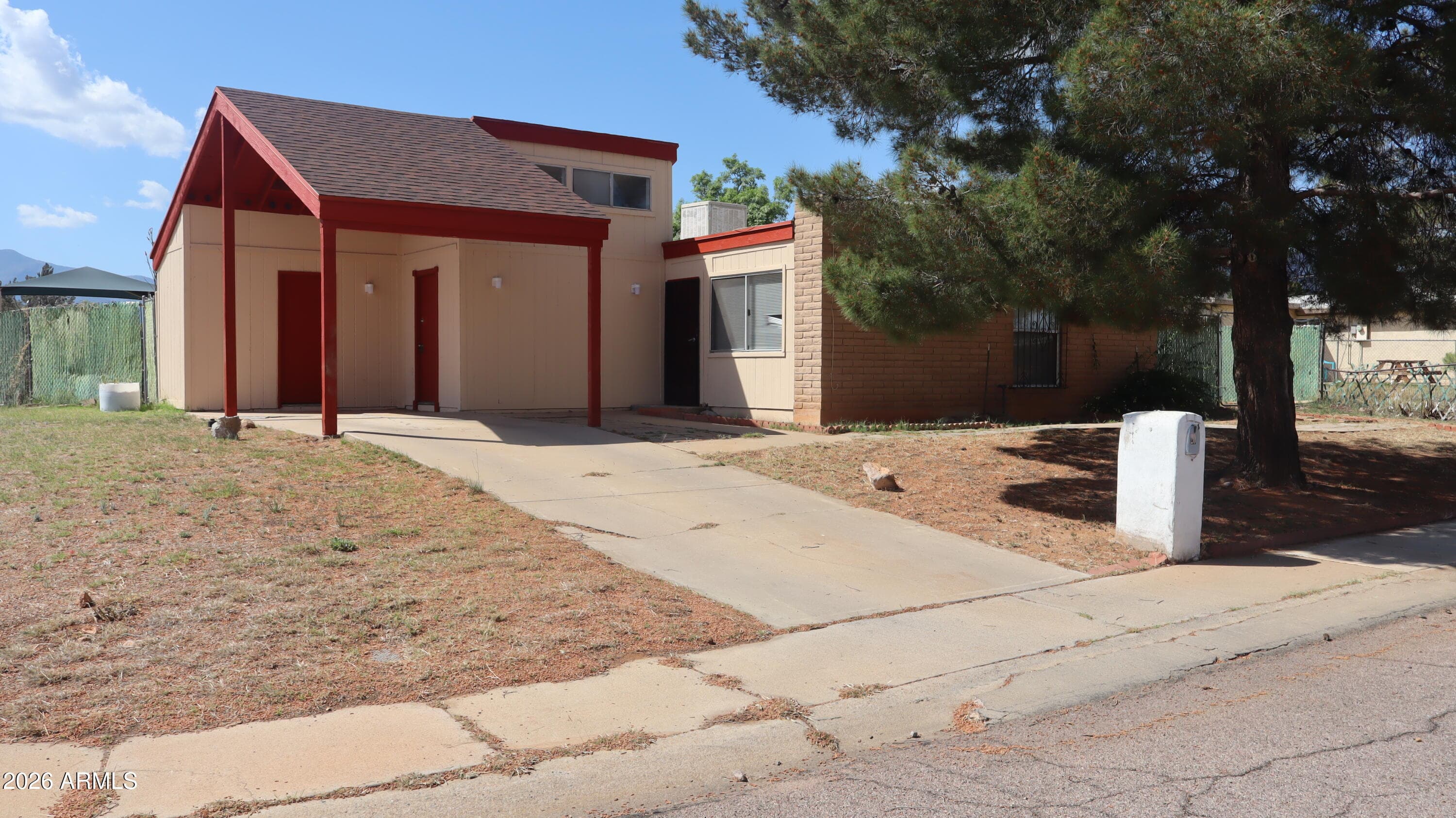 20 E Berridge Dr — photo 2