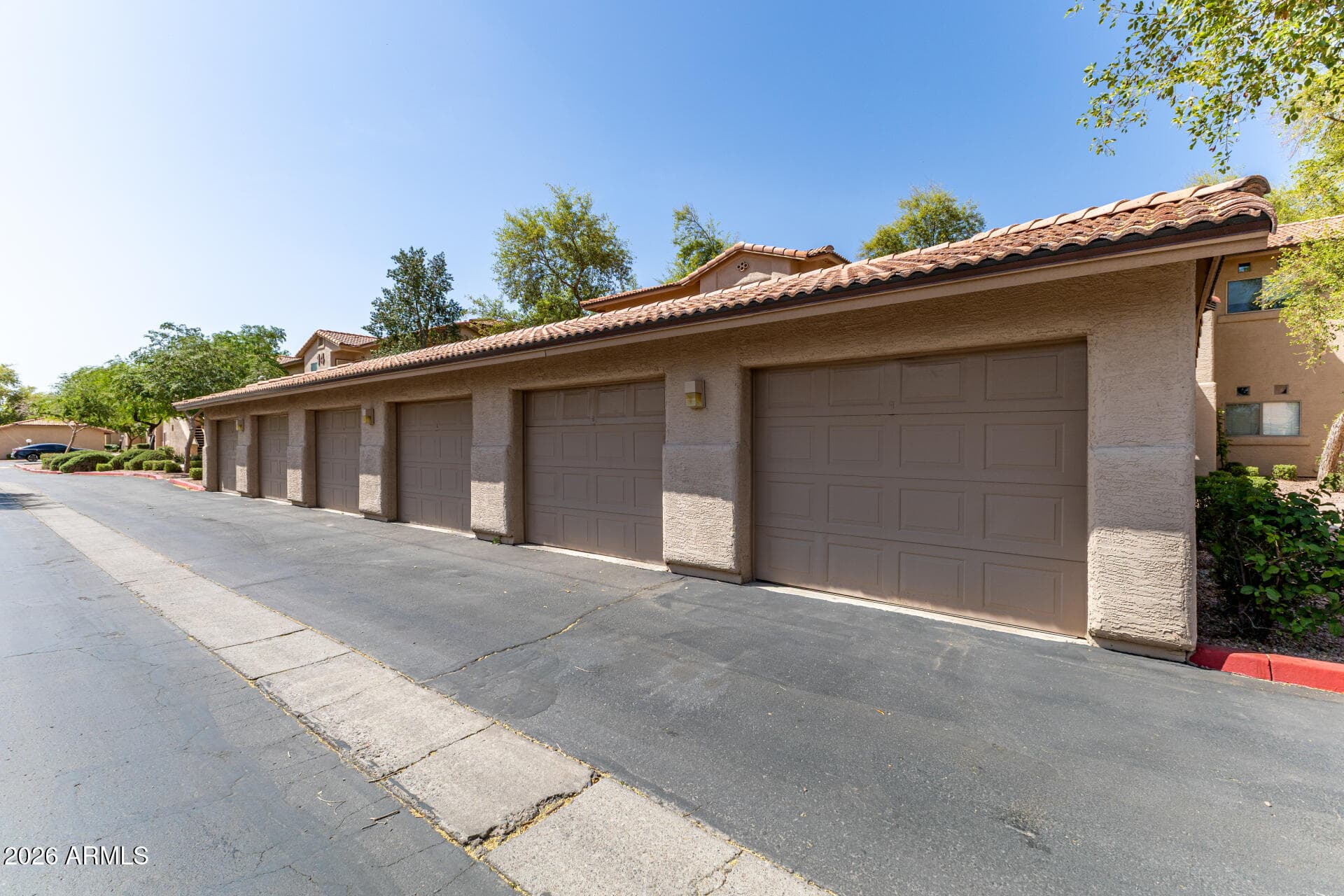 1351 N Pleasant Dr 1089 — photo 37