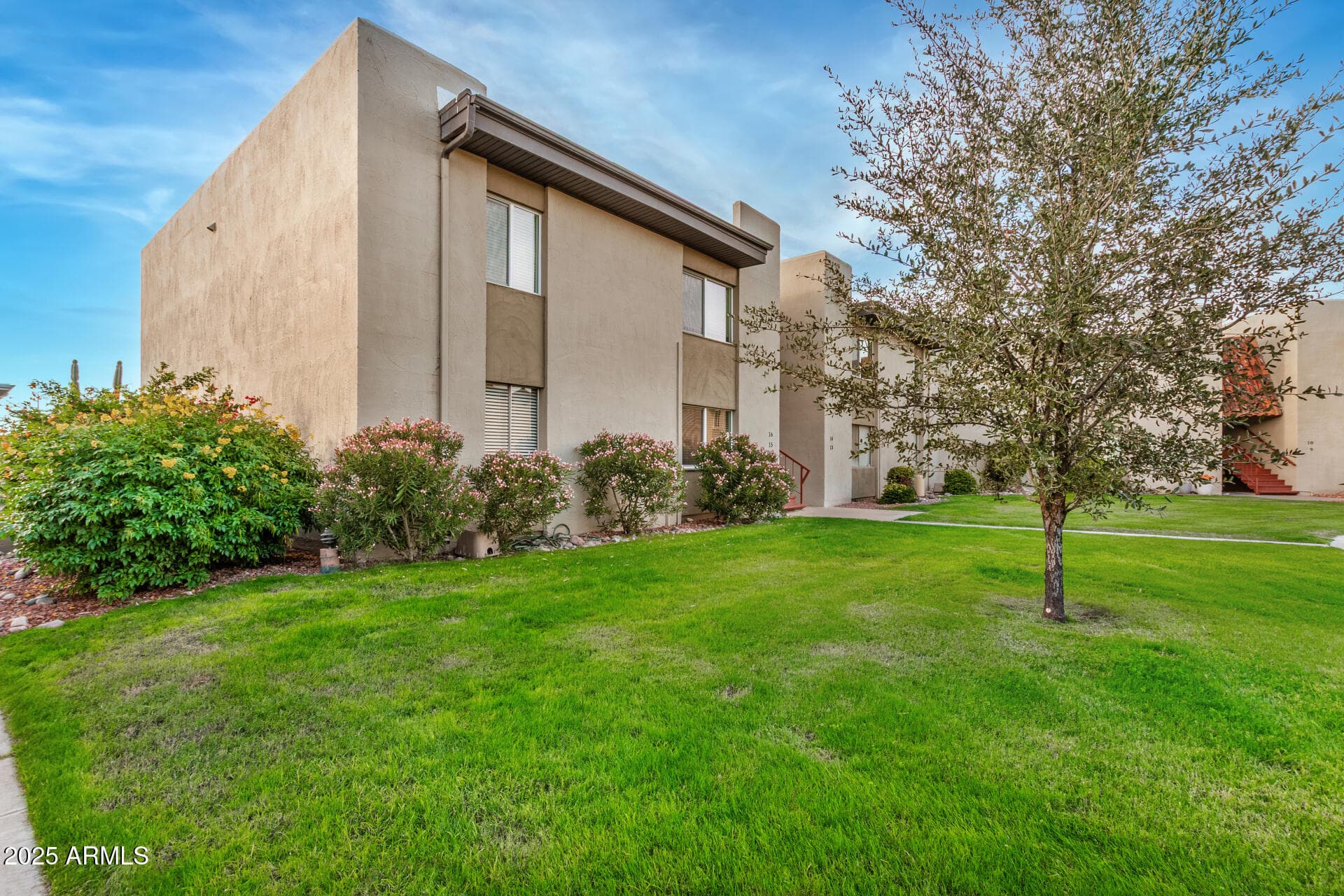 4201 E Camelback Rd 15 — photo 2