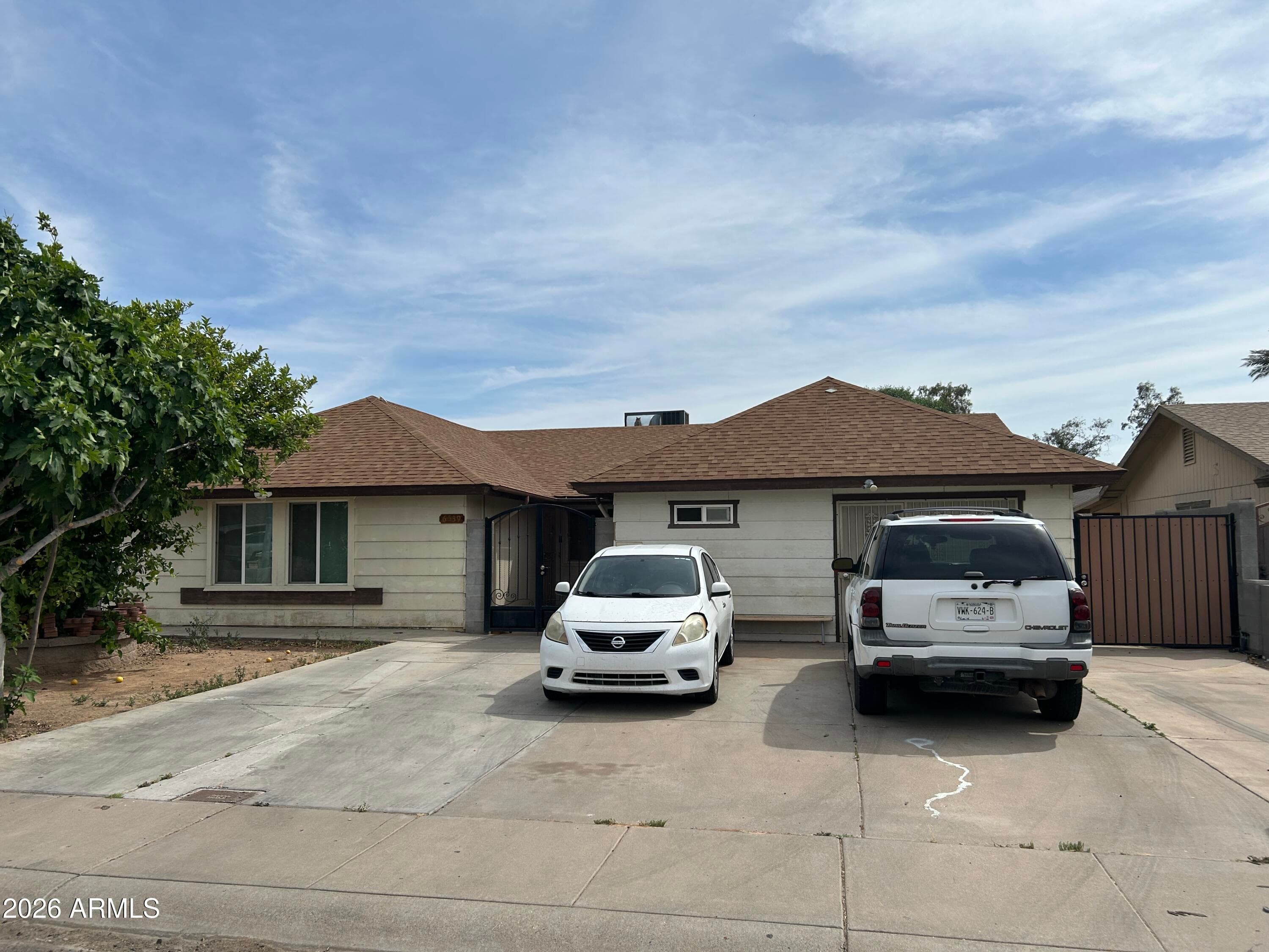 6539 W Coolidge St — photo 1