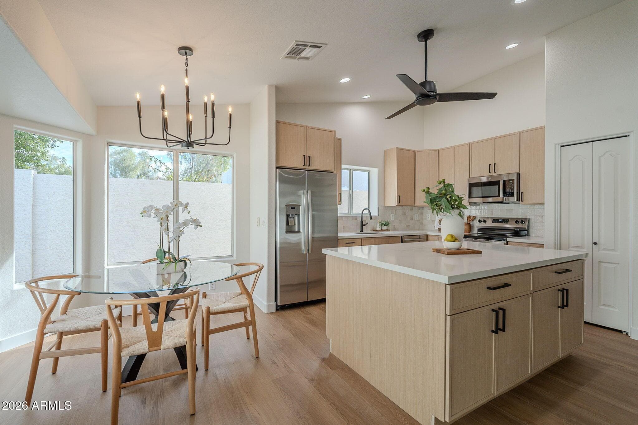 1436 E Charleston Ave — photo 1