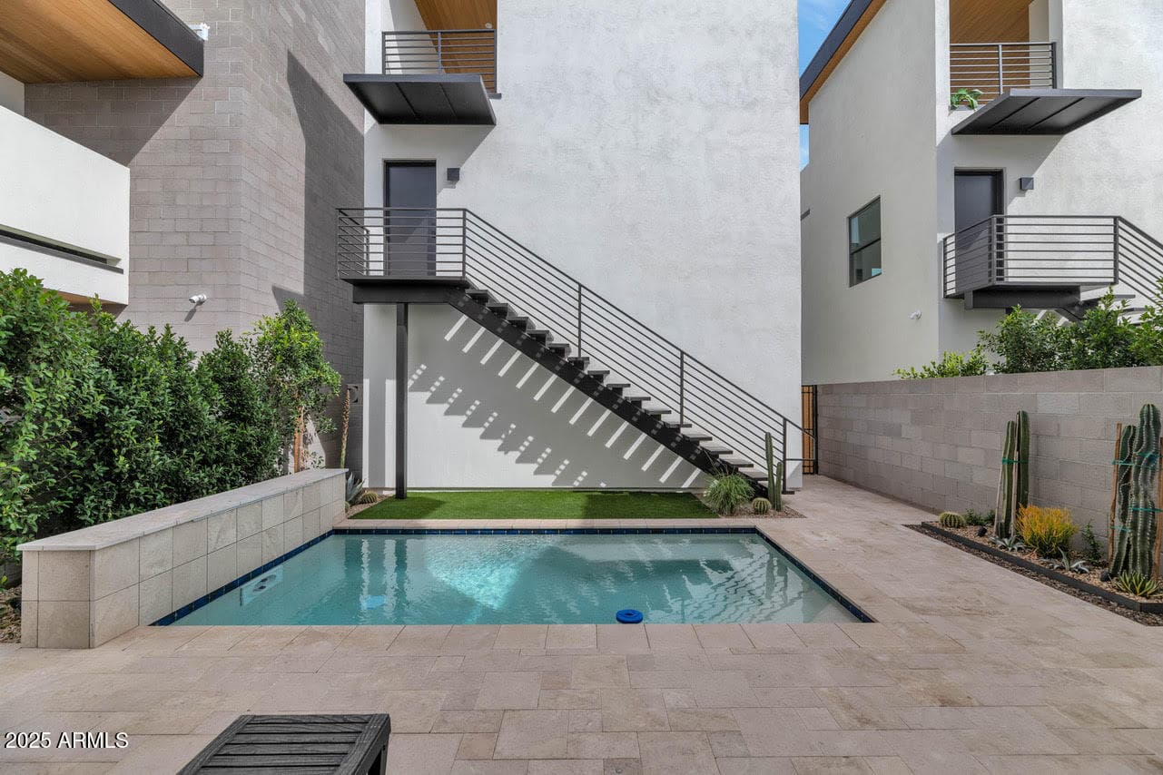 6914 E 2nd St — photo 32