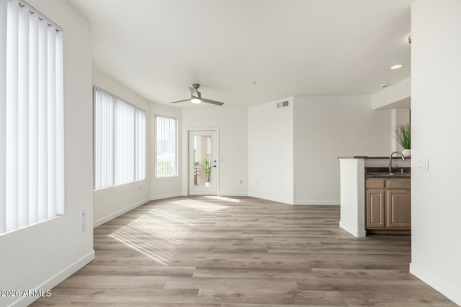 435 W RIO SALADO PARKWAY - Photo 4