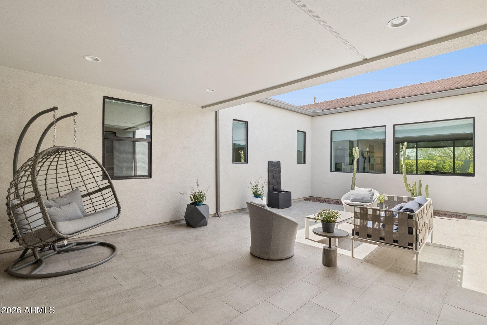 9708 S 7th Pl — photo 2