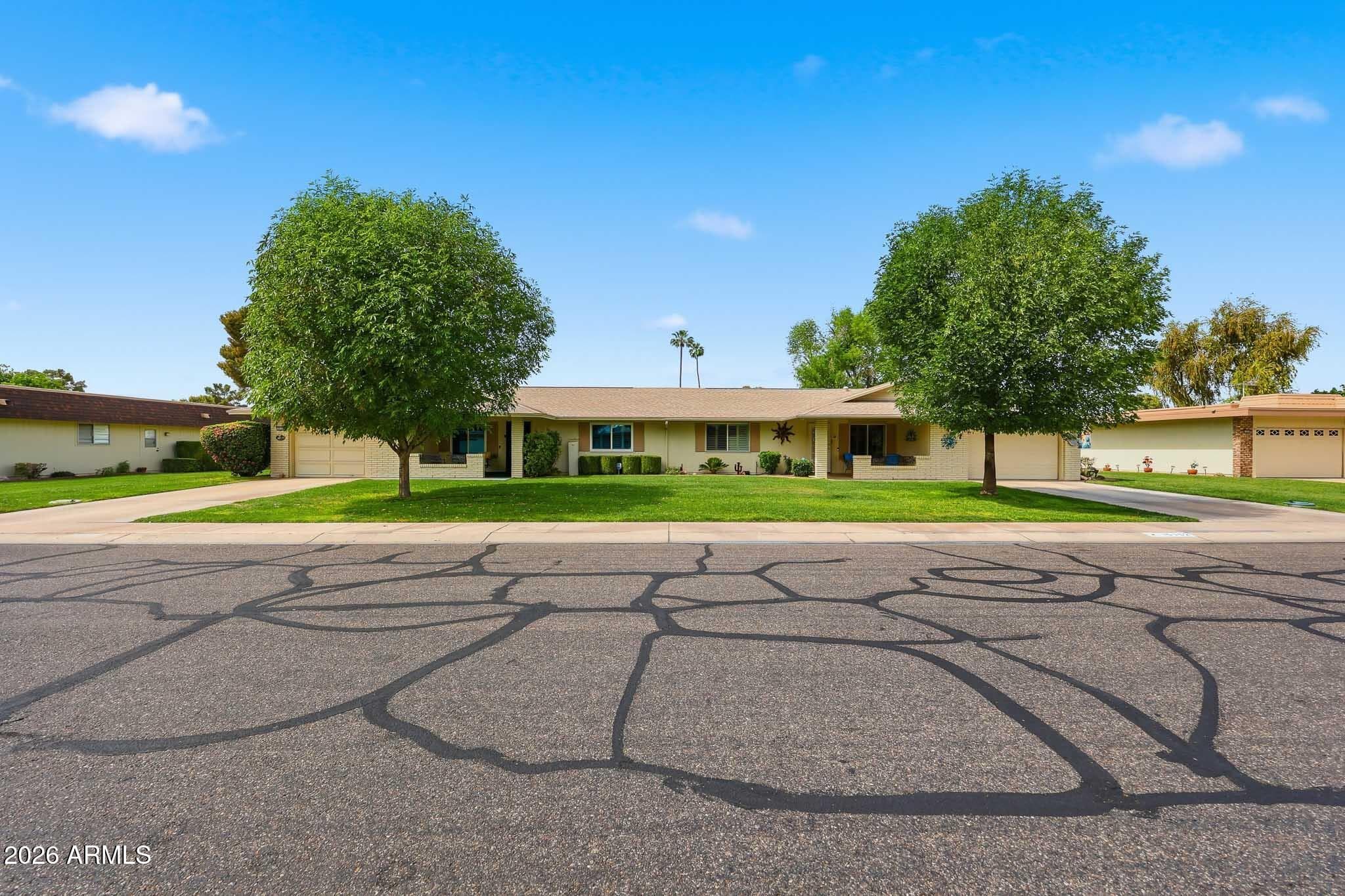 10102 W HIGHWOOD LN - See more photos