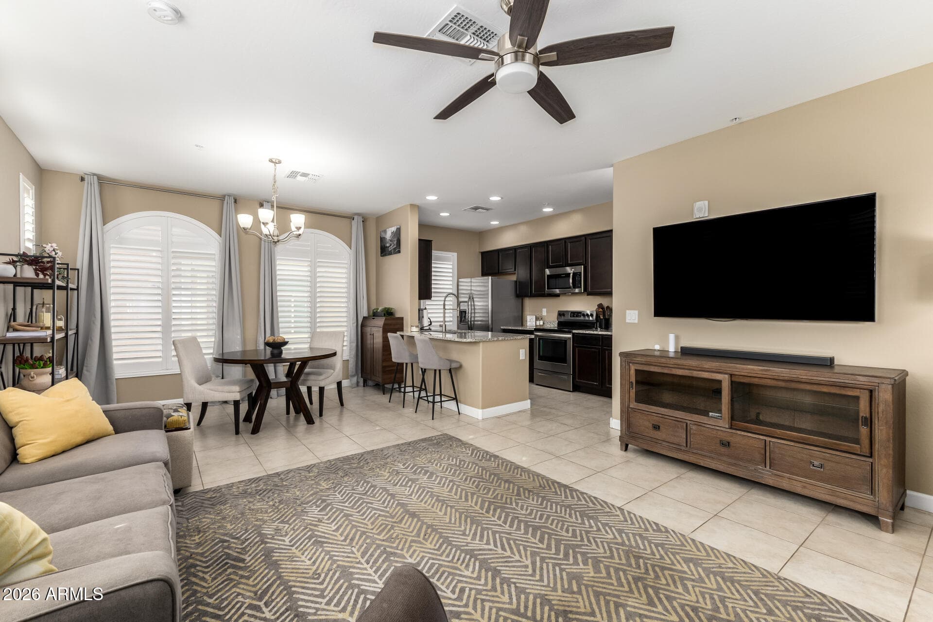 240 W JUNIPER AVE - Photo 5