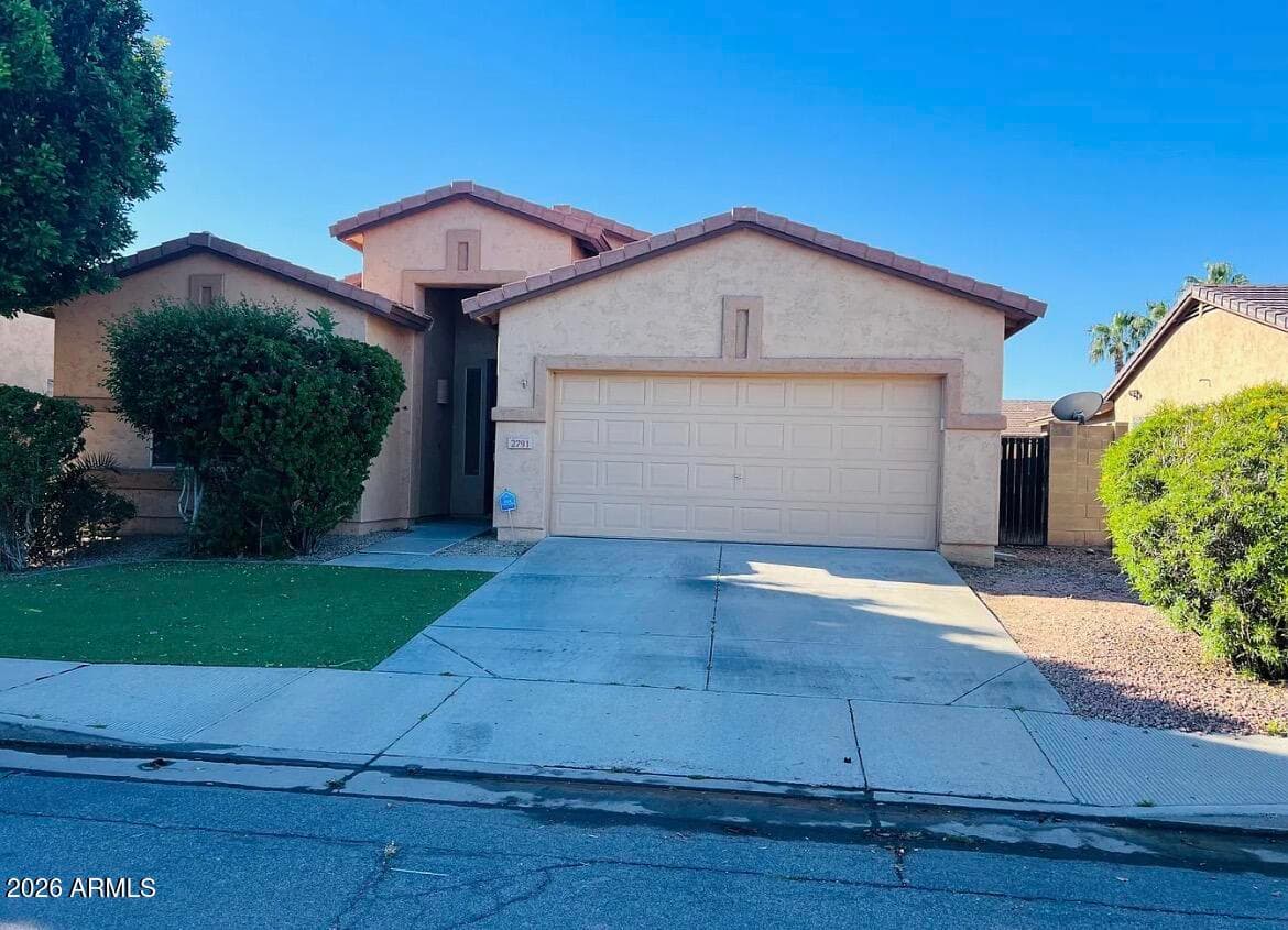 2791 E Carla Vista Dr — photo 2