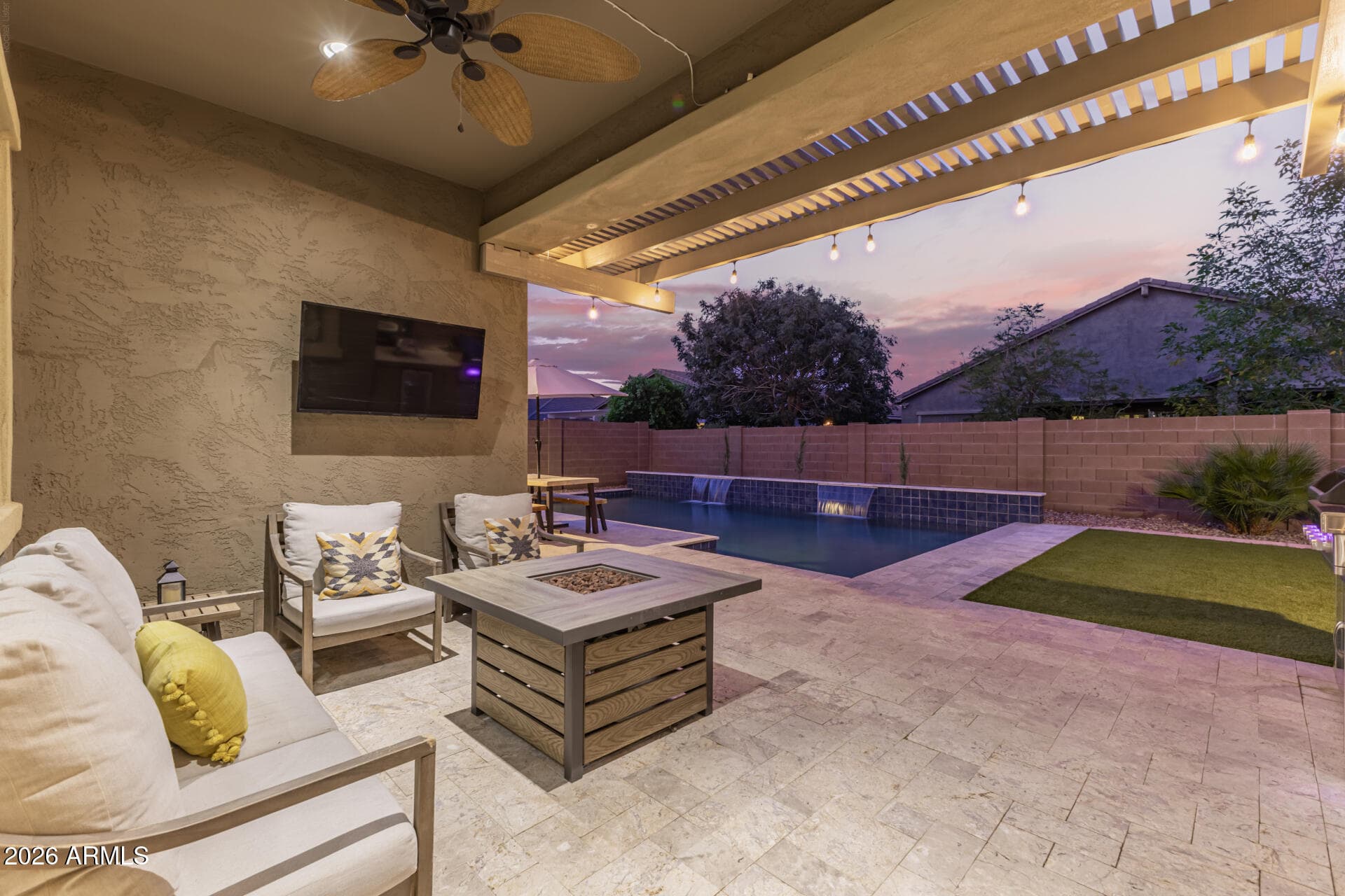 3922 E Mia Ln — photo 1