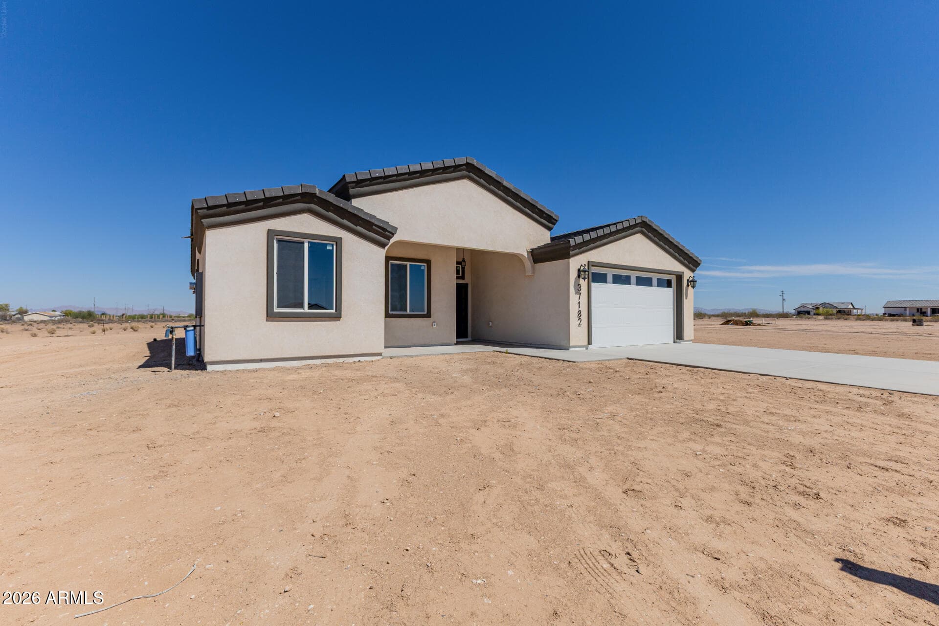 37182 W Raymond St — photo 1