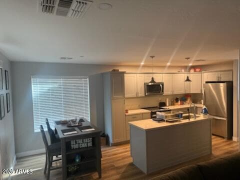 4821 S 5th Ave — photo 2