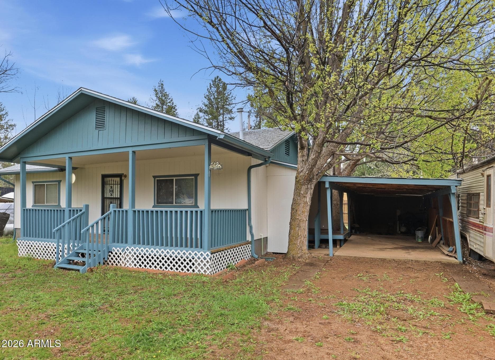 223 W Thompson Rd — photo 2
