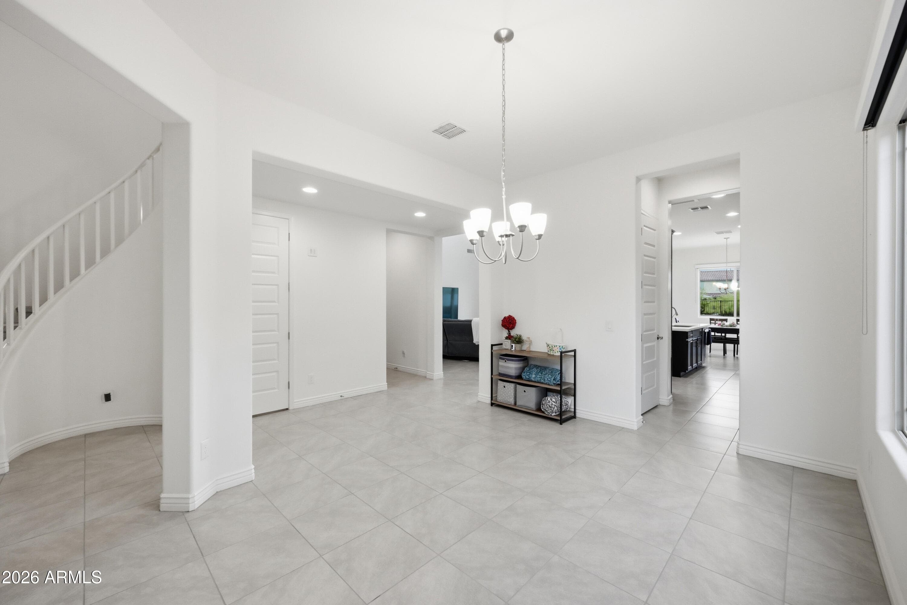 114 E Pasaro Dr — photo 2