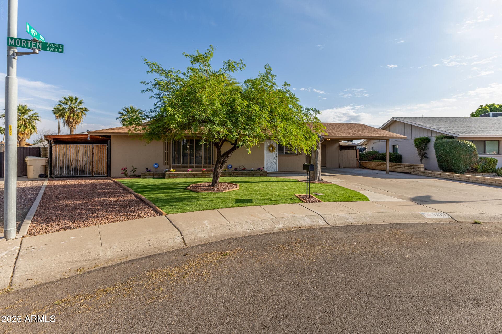 4915 W Morten Ave — photo 1