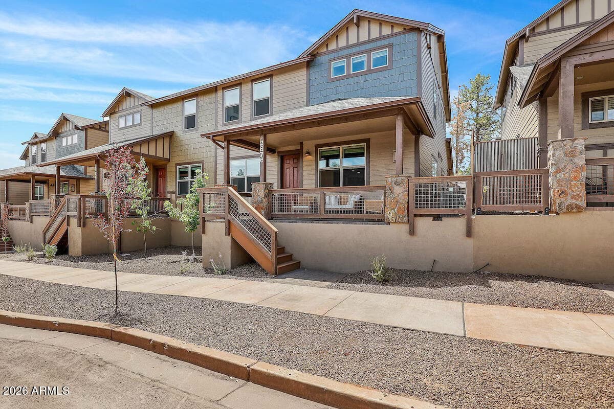 2876 W Presidio Dr — photo 1