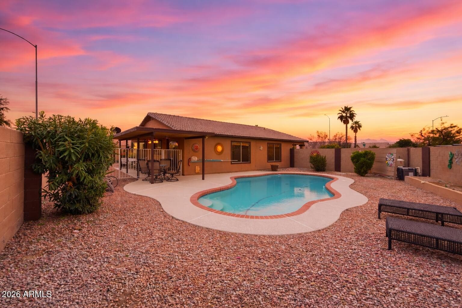 321 S 89th Pl — photo 1