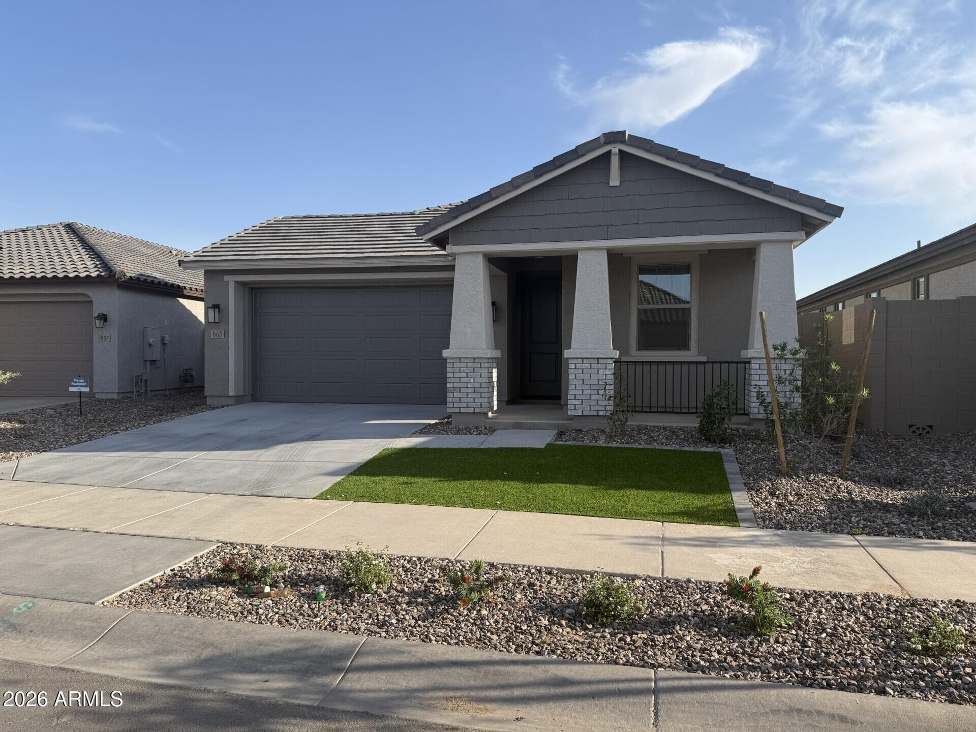 865 W Finch Dr — photo 1