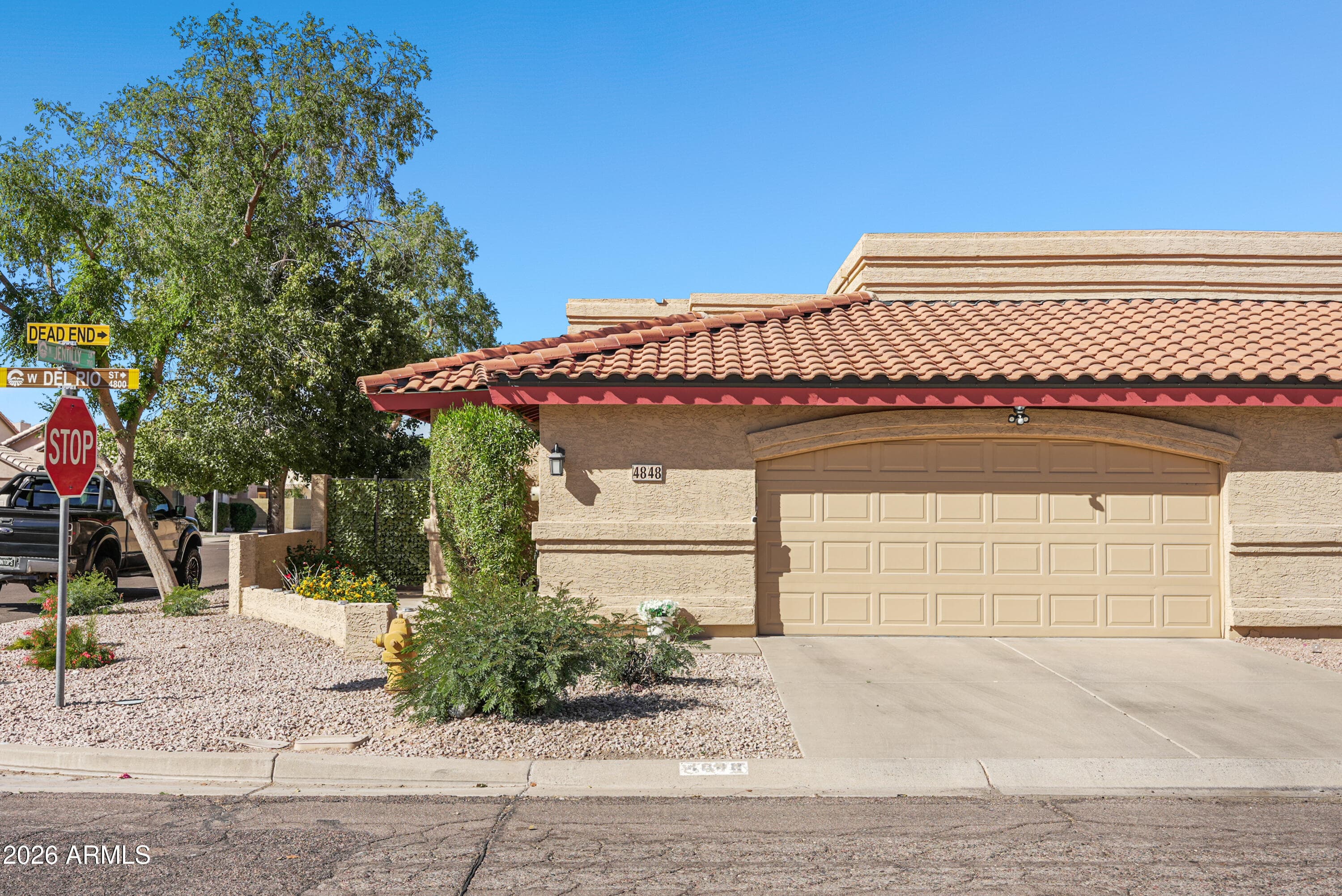 4848 W Del Rio St — photo 2