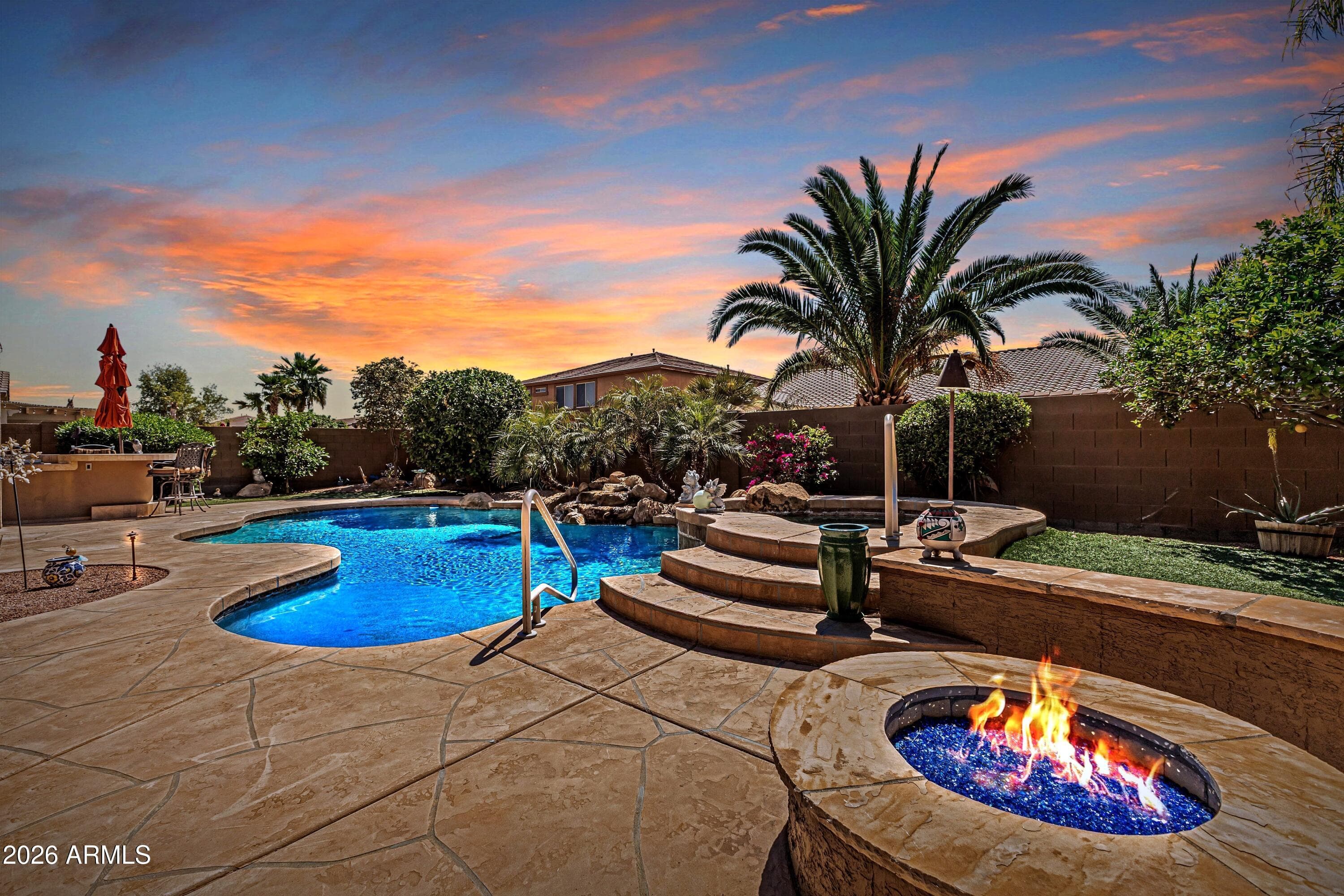 265 W Blue Lagoon Dr — photo 1