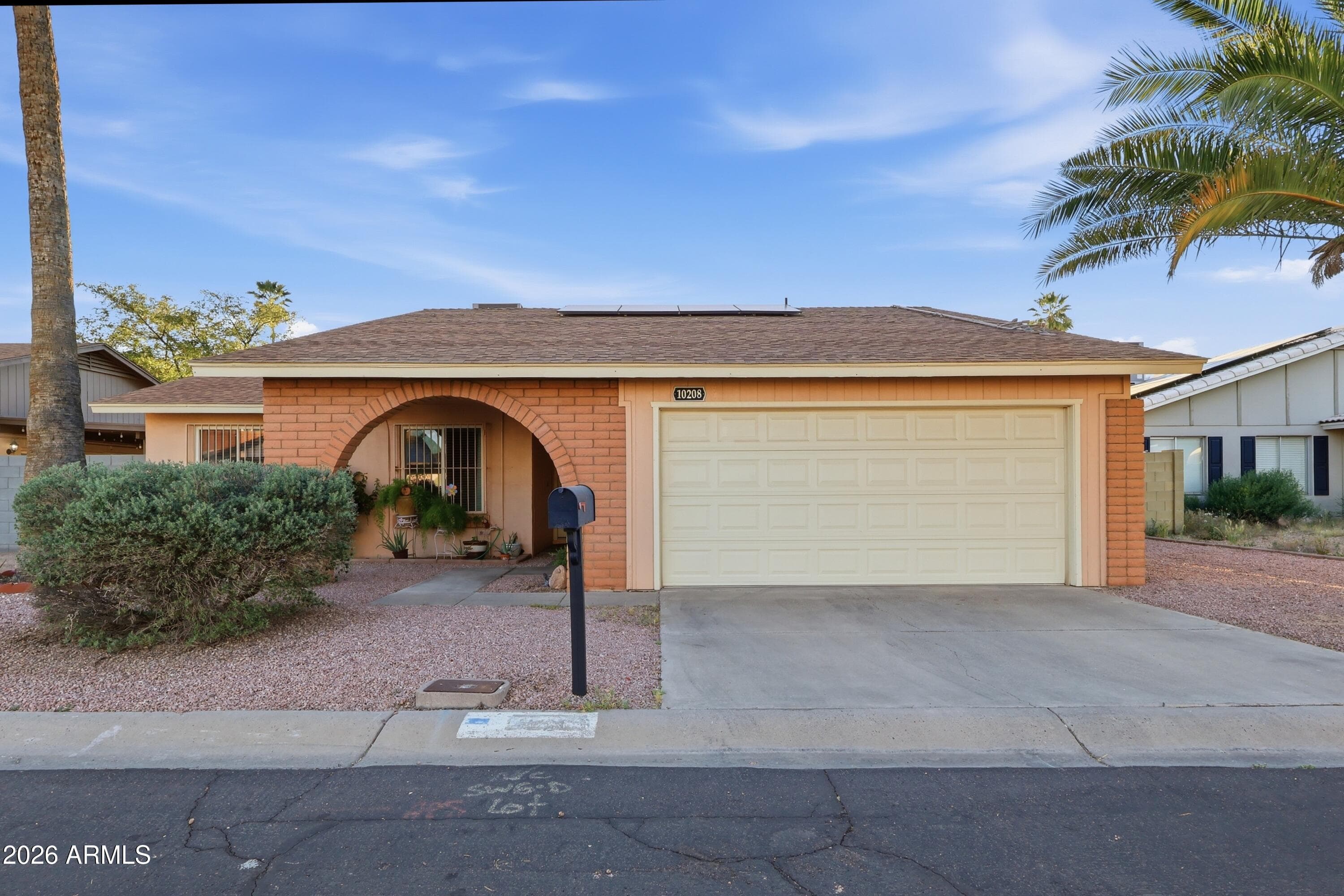 10208 N 39th Ln — photo 1