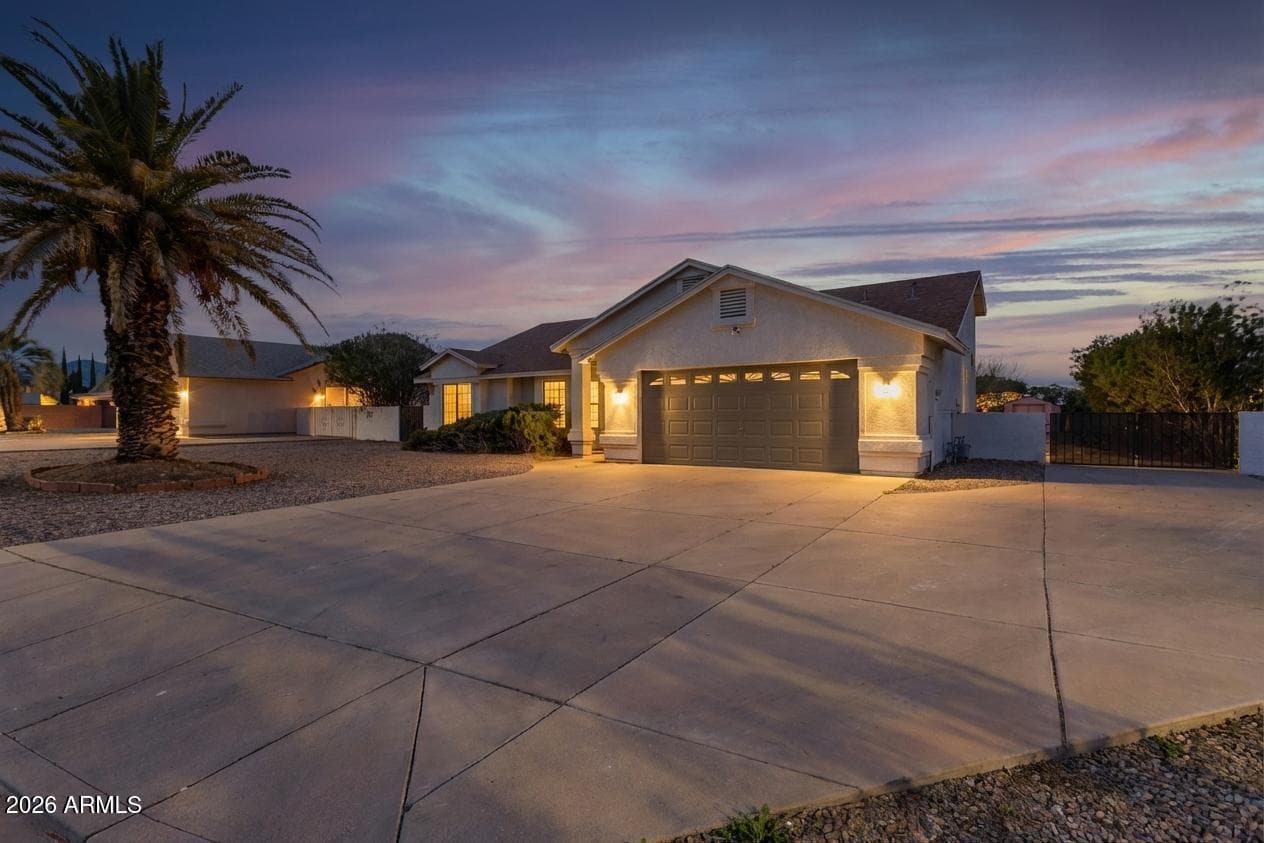3611 Casper Dr — photo 1