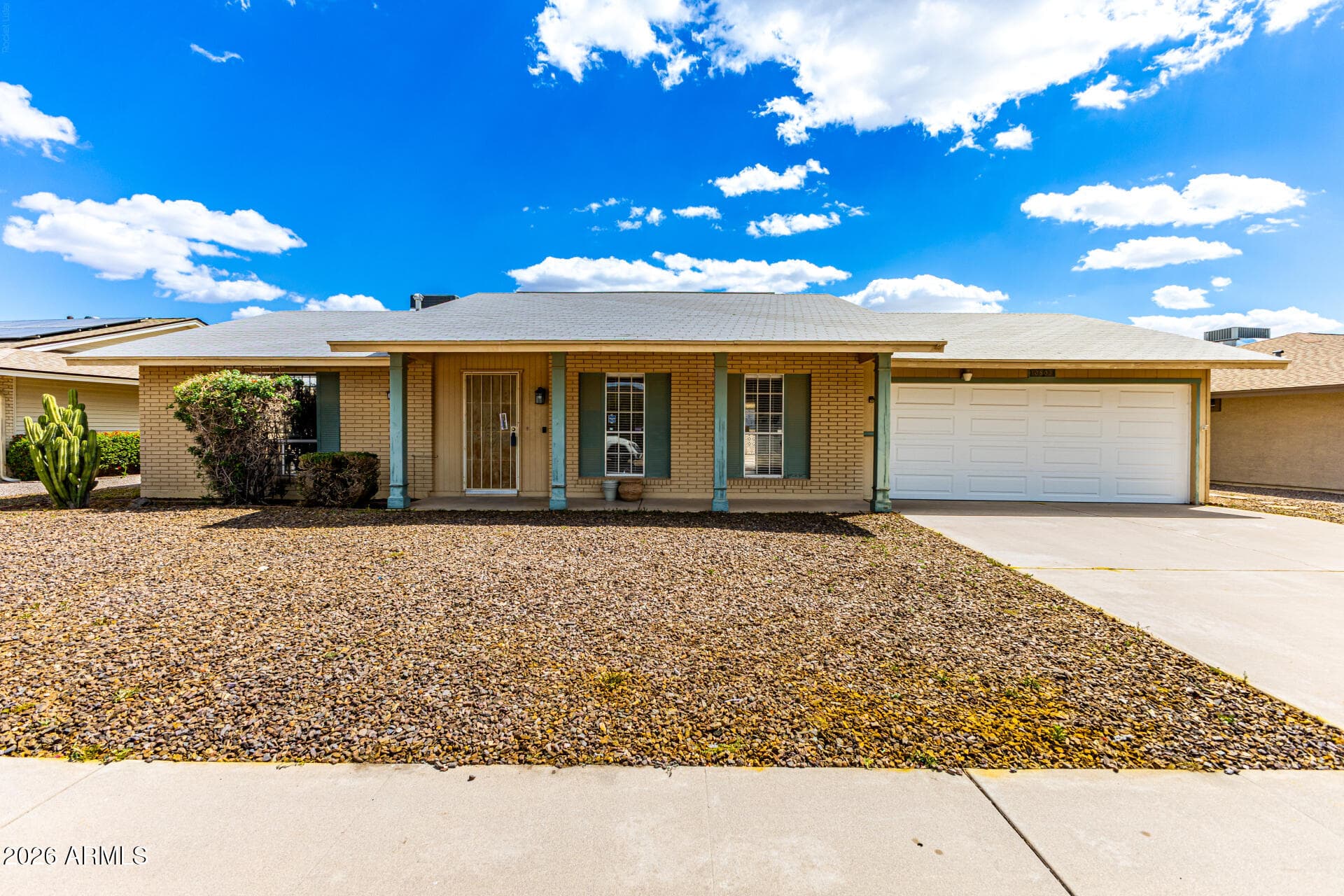 10803 W Camelot Circle — photo 1