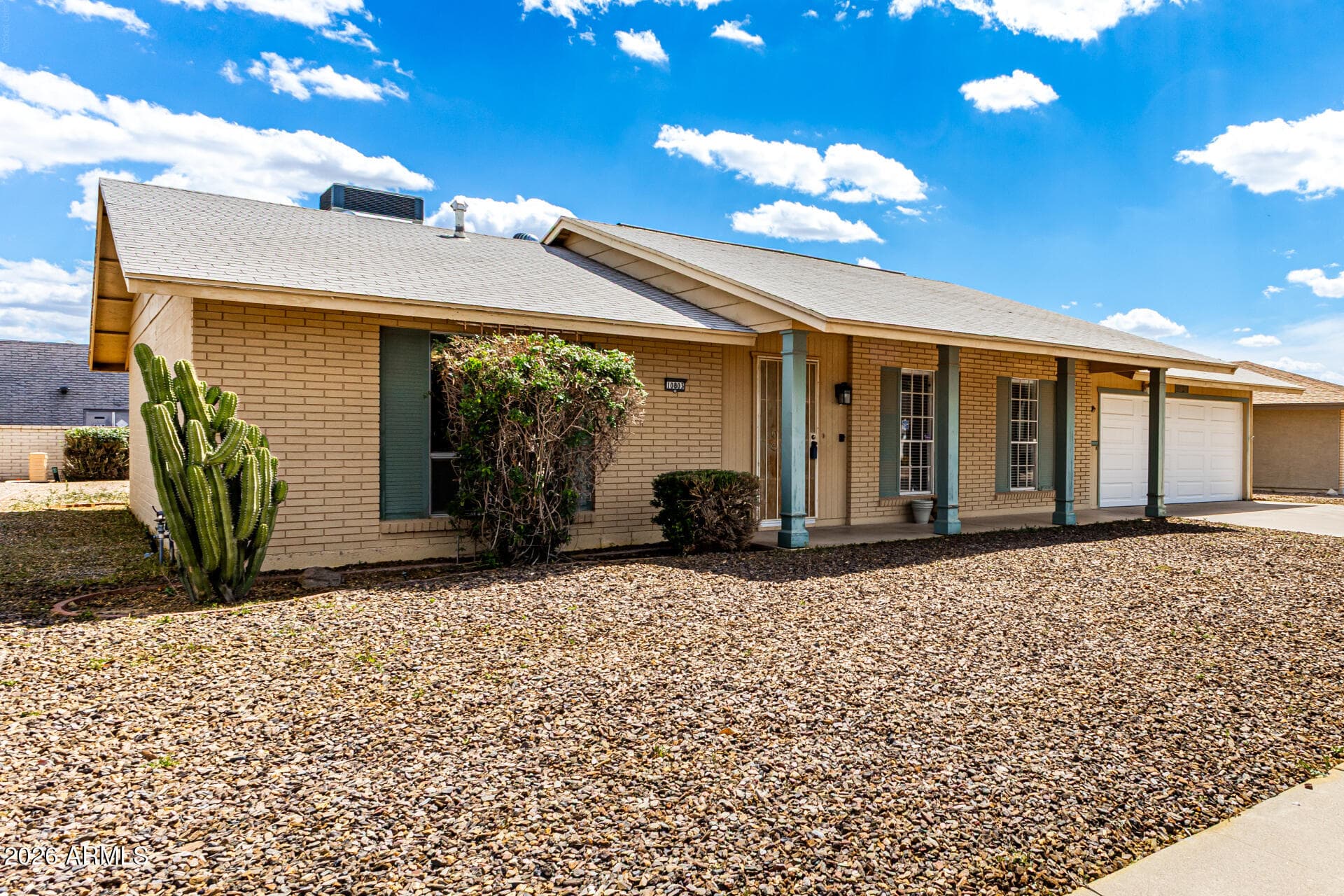 10803 W Camelot Circle — photo 2