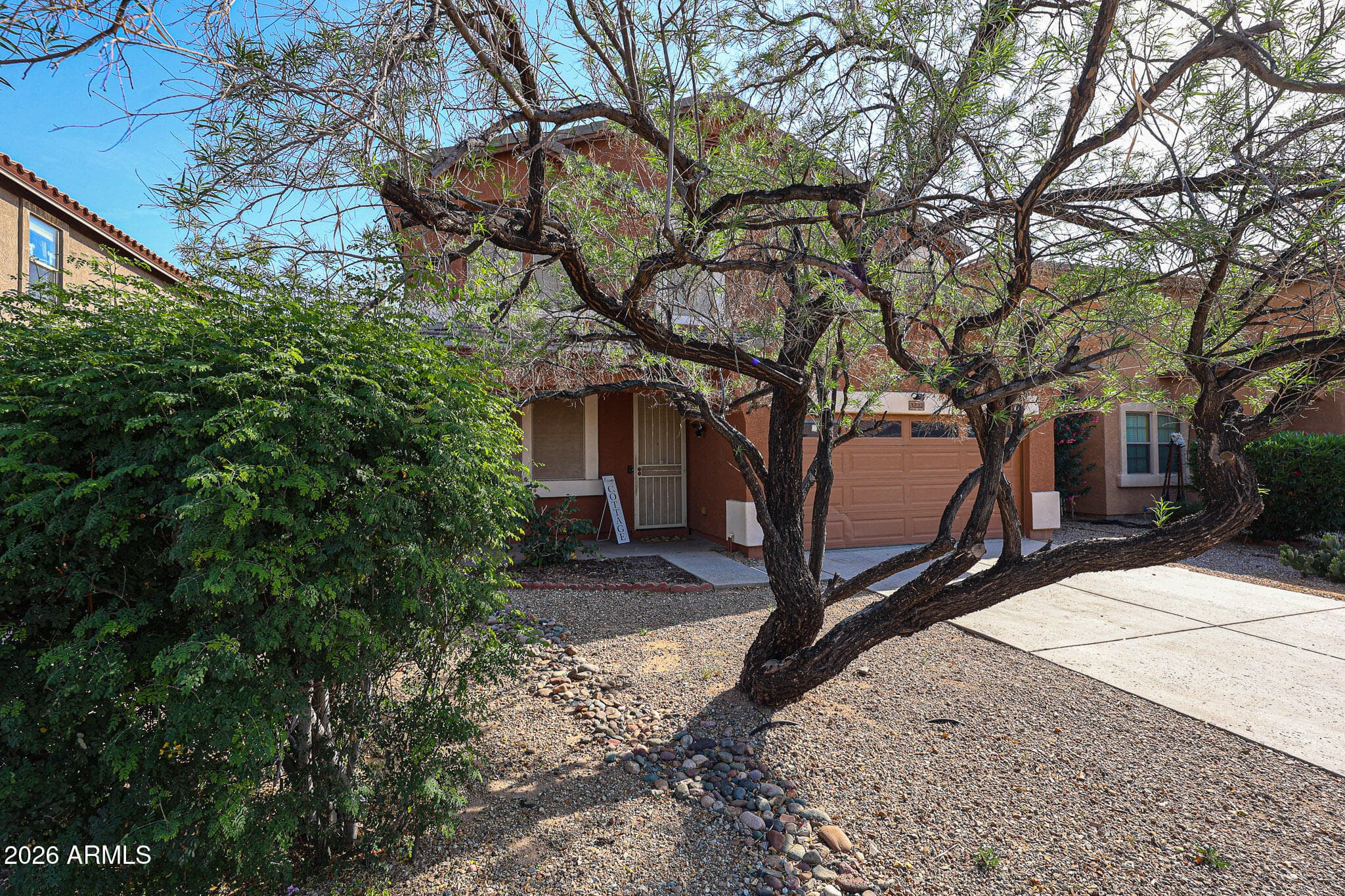 3227 W Apollo Rd — photo 2