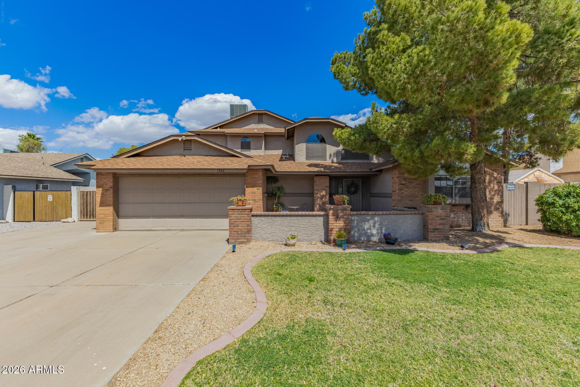 7366 W Sierra St — photo 2