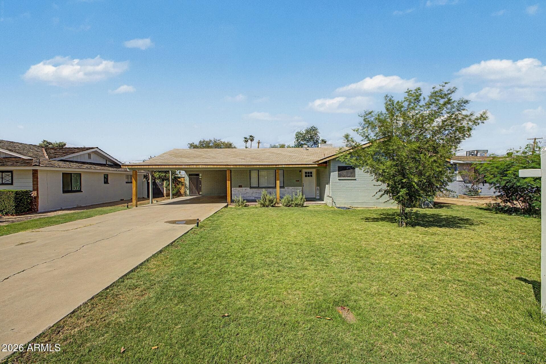 5828 W Morten Ave — photo 1