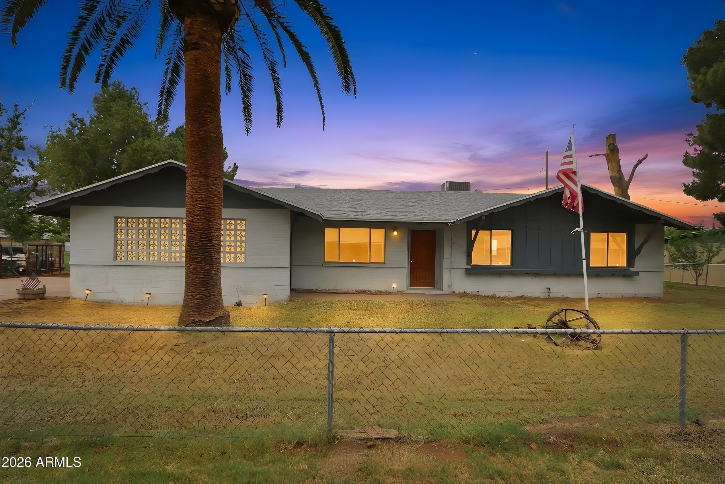 12946 W Hidalgo Ave — photo 2