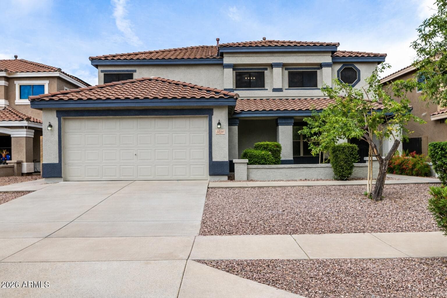 3216 W Molly Ln — photo 2