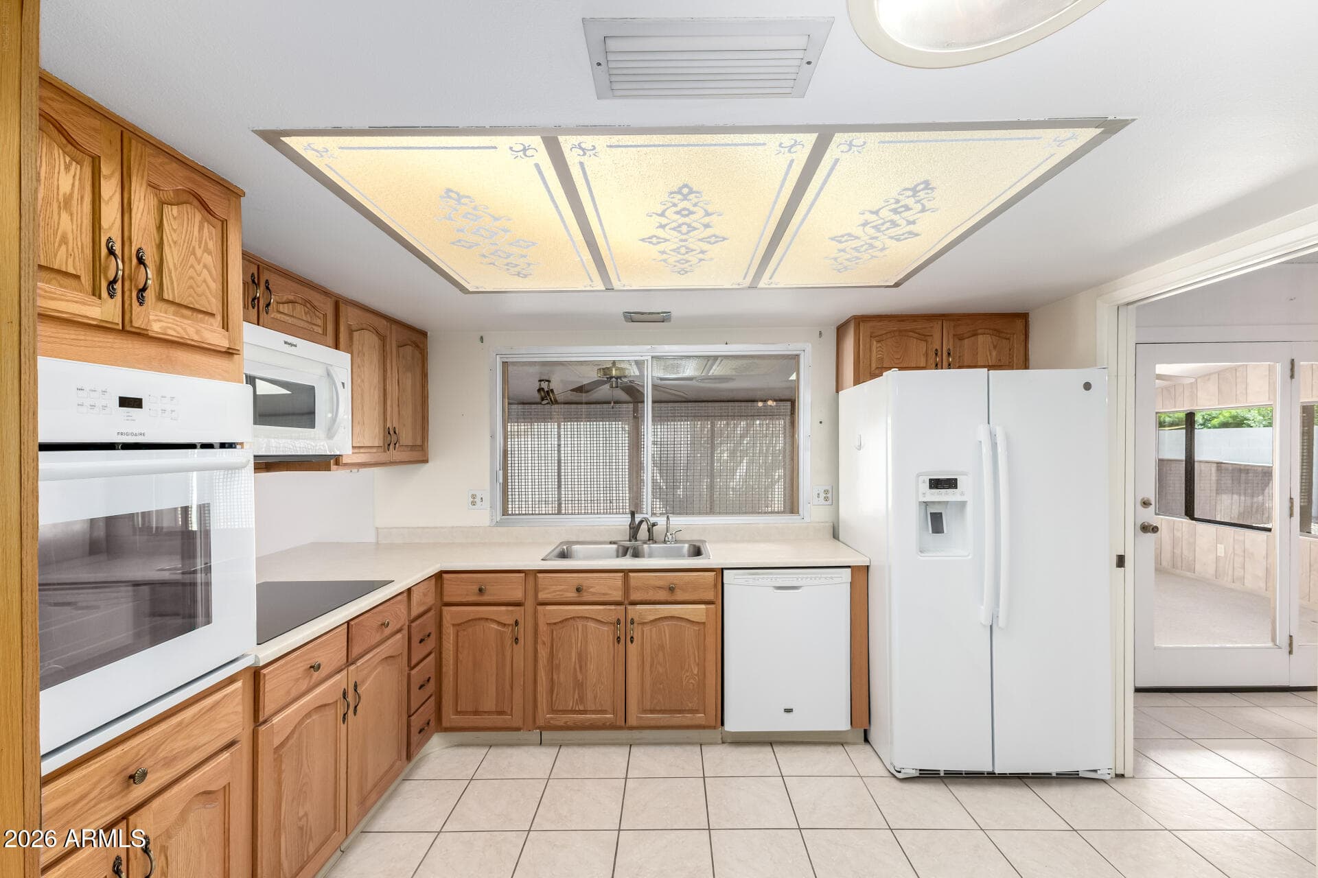 2531 W Campo Alegre Circle — photo 2