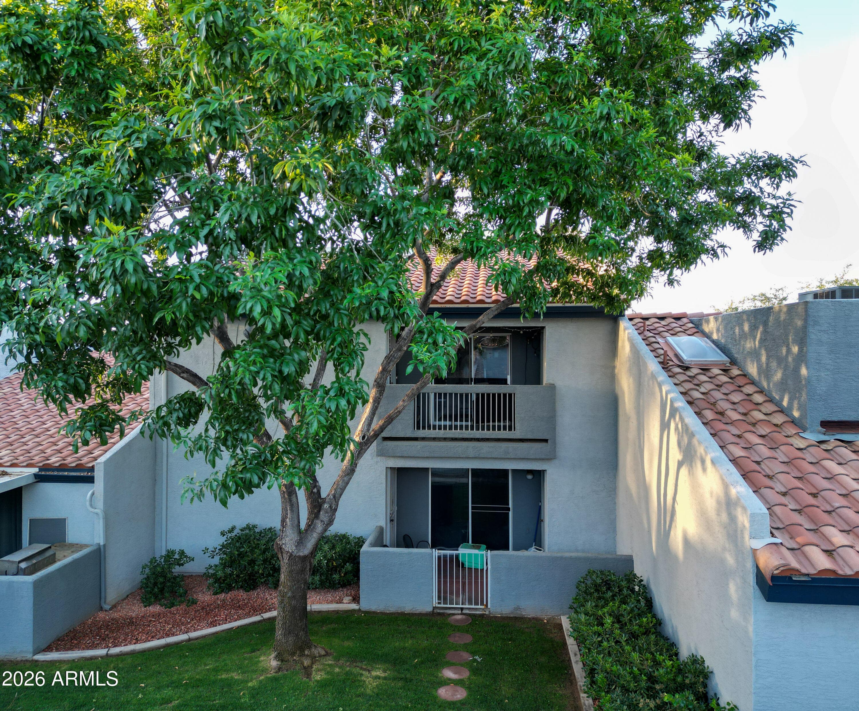 220 N 22ND PL - Photo 1