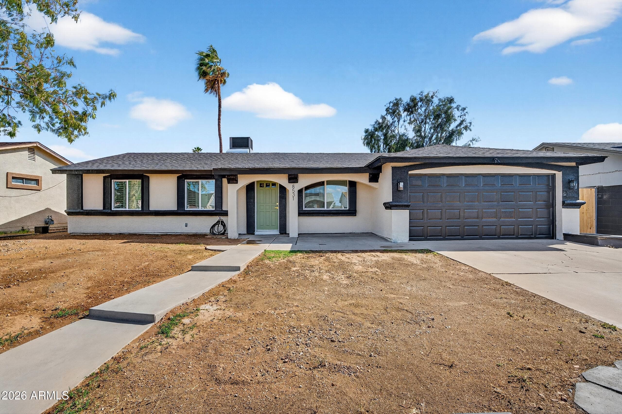 8531 W Vale Dr — photo 1