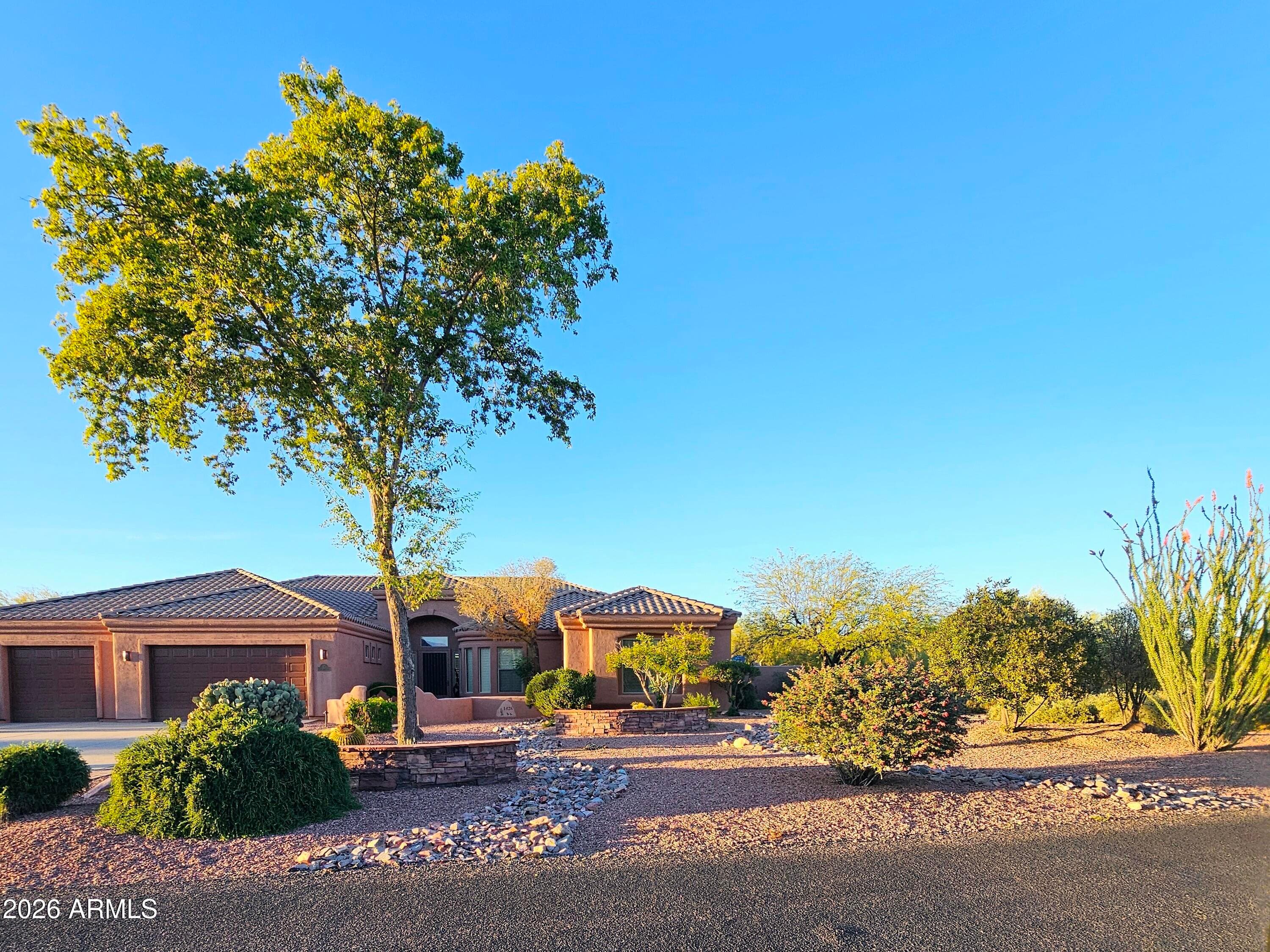 1428 E Breezy Ct — photo 2