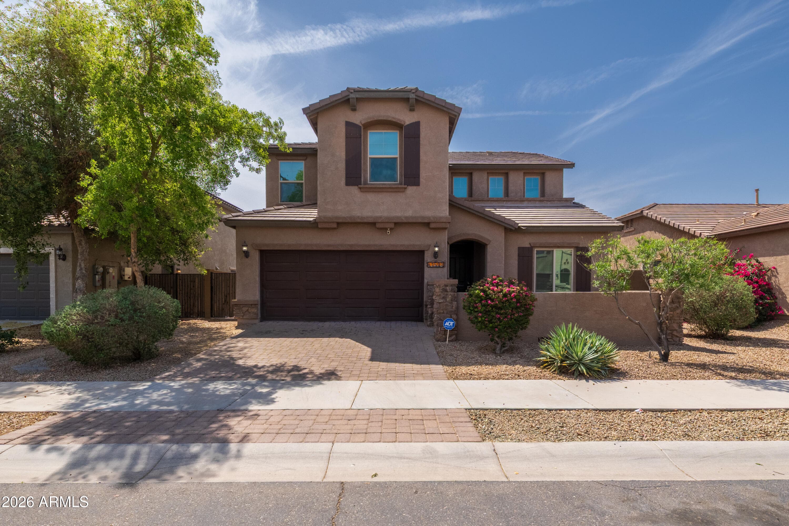 17537 W Lilac St — photo 1