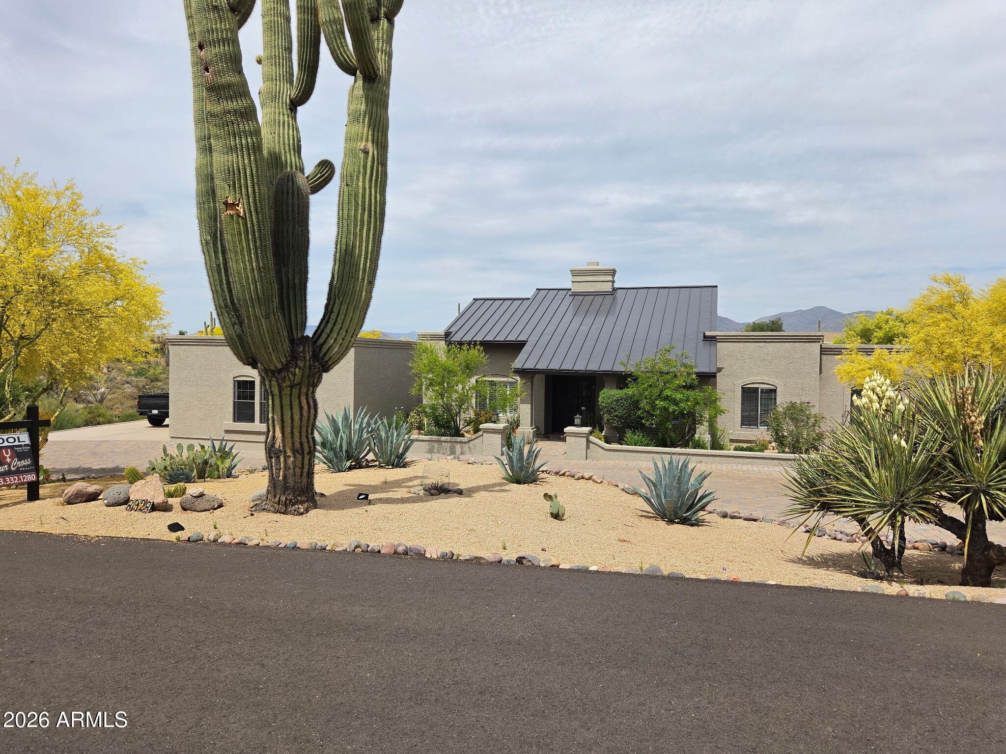 8928 E Venus Dr — photo 2