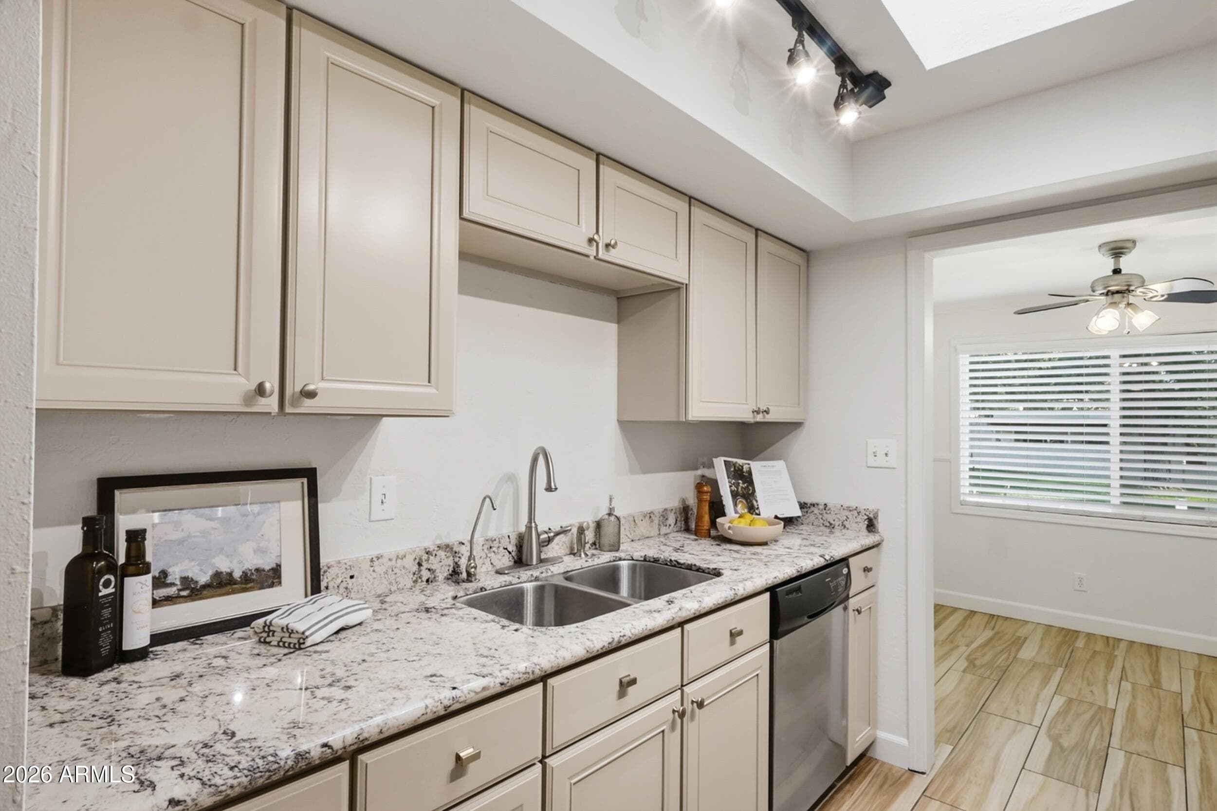 7527 E PLEASANT RUN - Photo 3