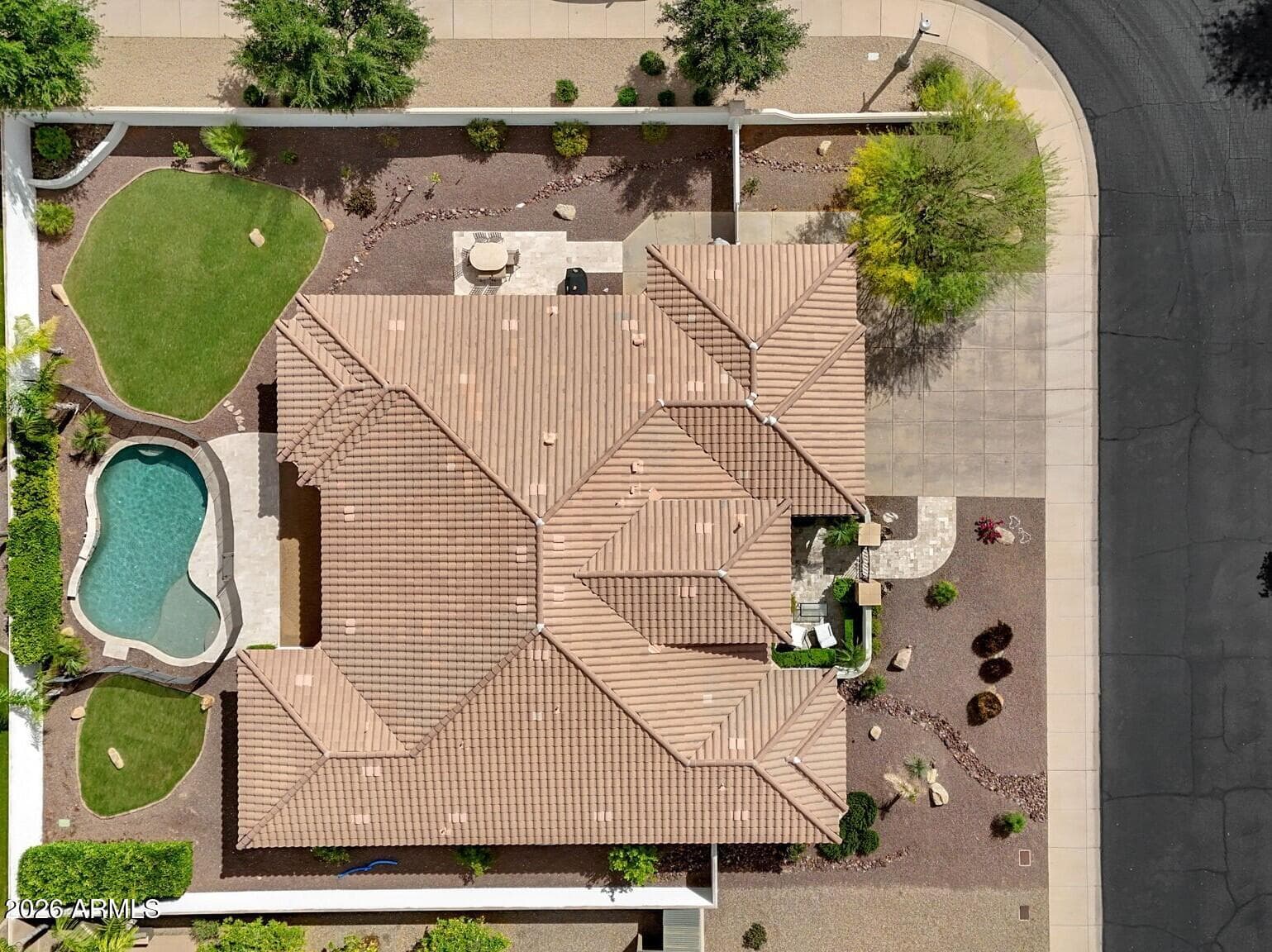 8952 E WETHERSFIELD RD - Photo 4