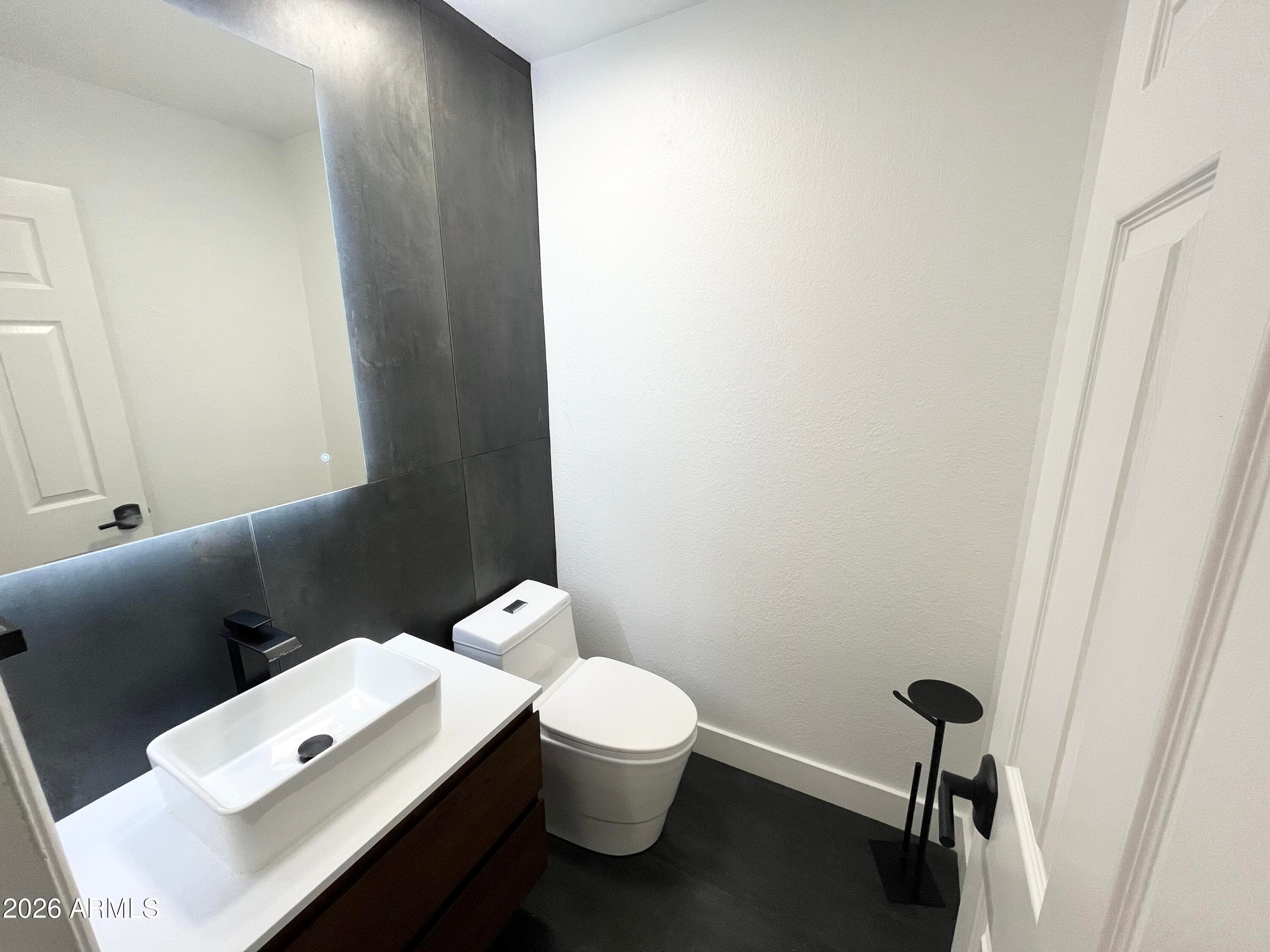 4047 W Whispering Wind Dr — photo 1