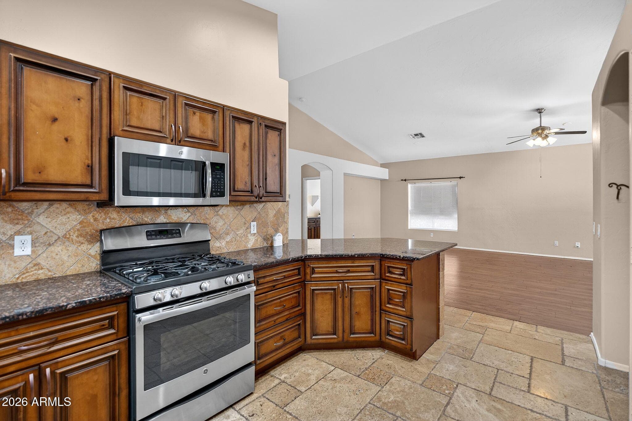 2925 E Blanche Dr — photo 1