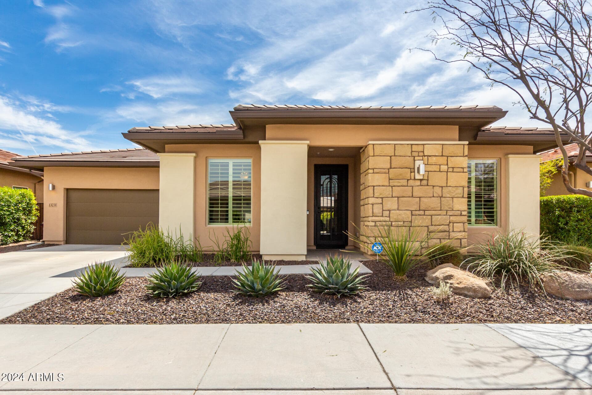 13231 W Hummingbird Terrace — photo 1