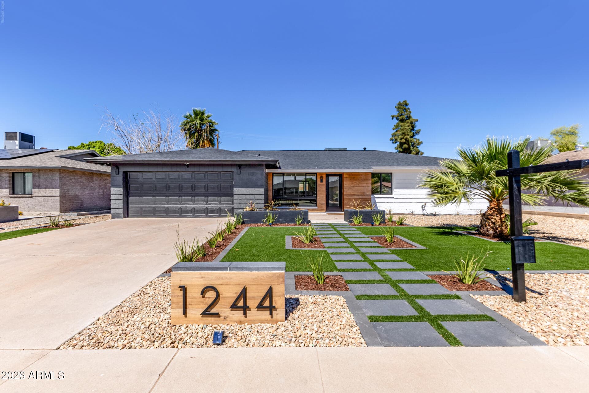 1244 E Hermosa Dr — photo 1