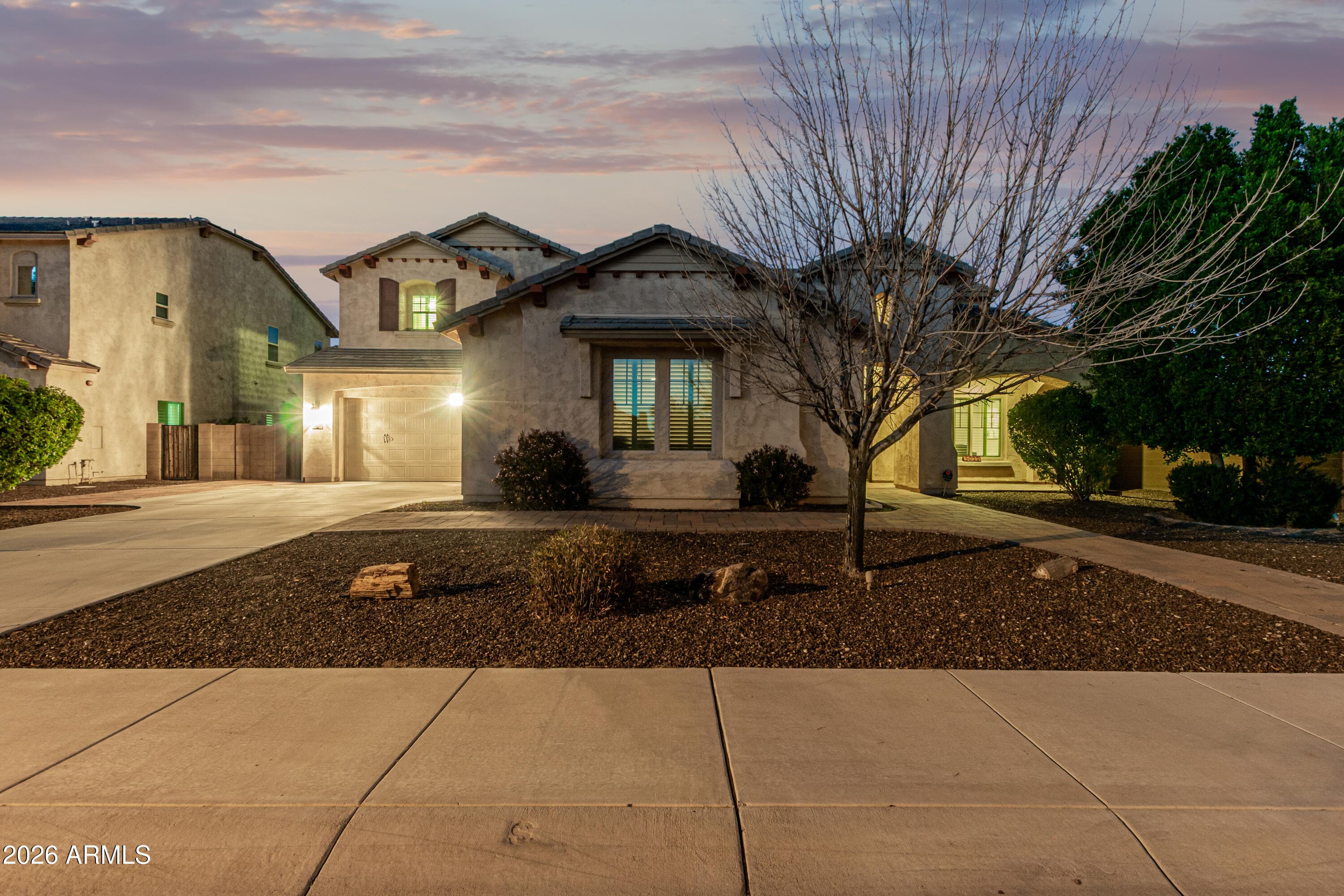 3022 E Wildhorse Dr — photo 1