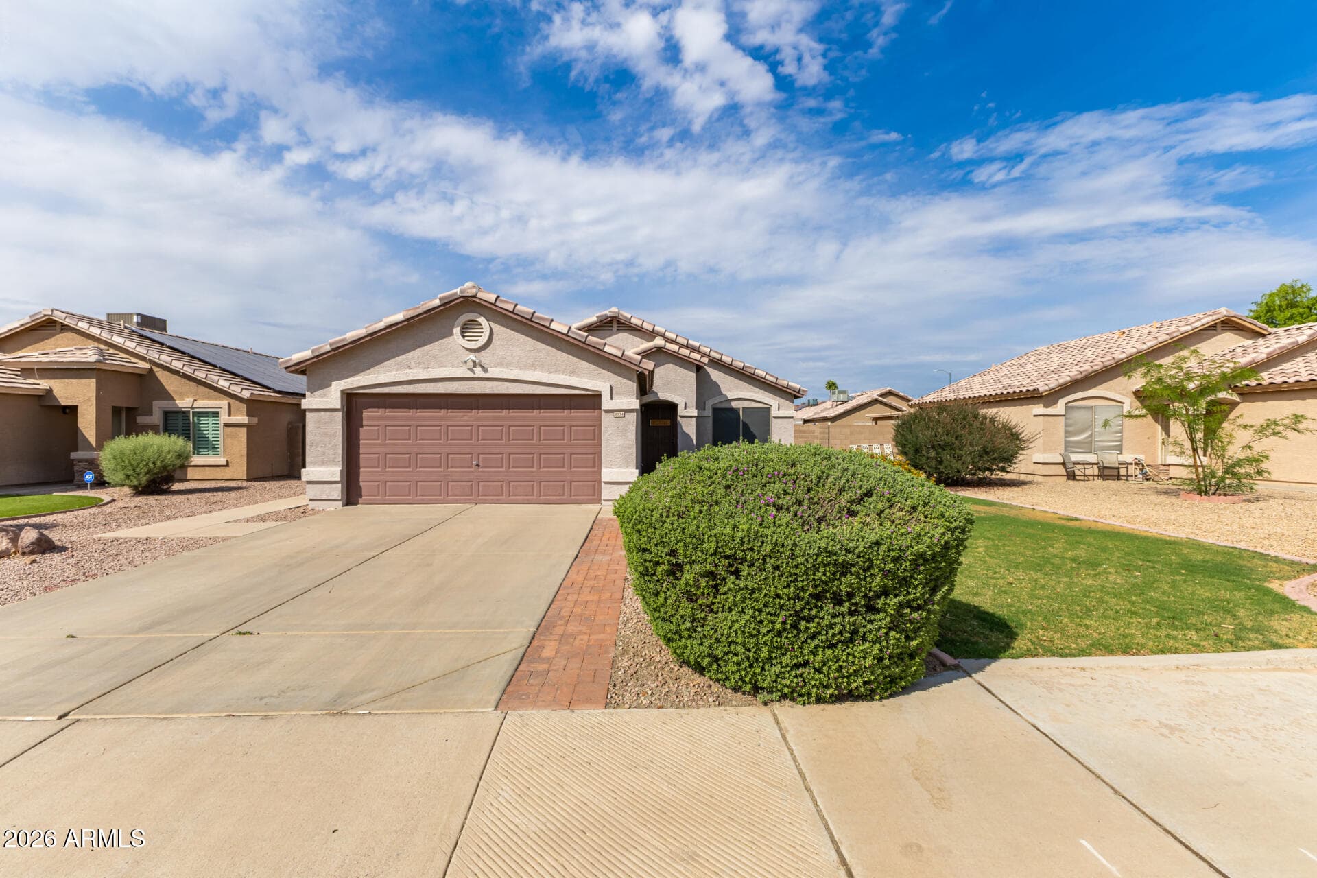 8534 W Hatcher Rd — photo 1