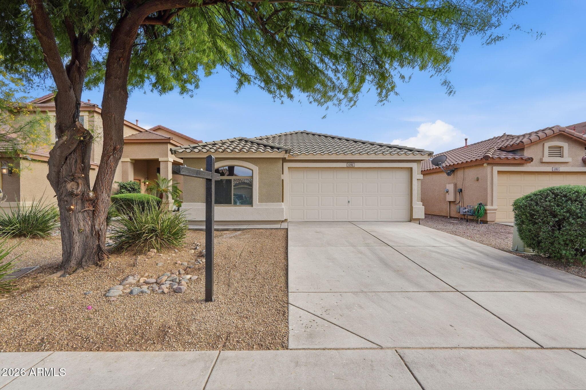 1295 E Estelle Ln — photo 1