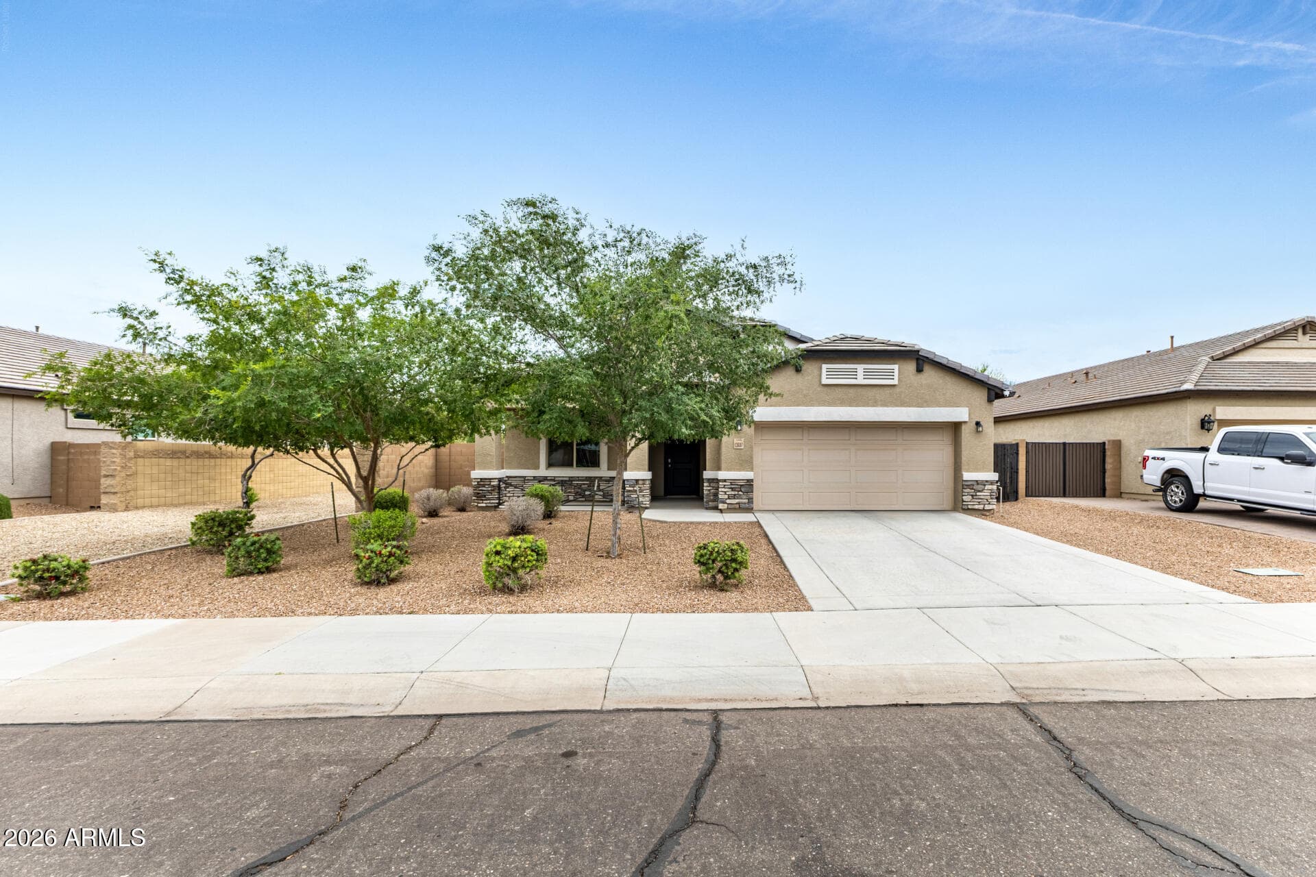13607 W Briles Rd — photo 1